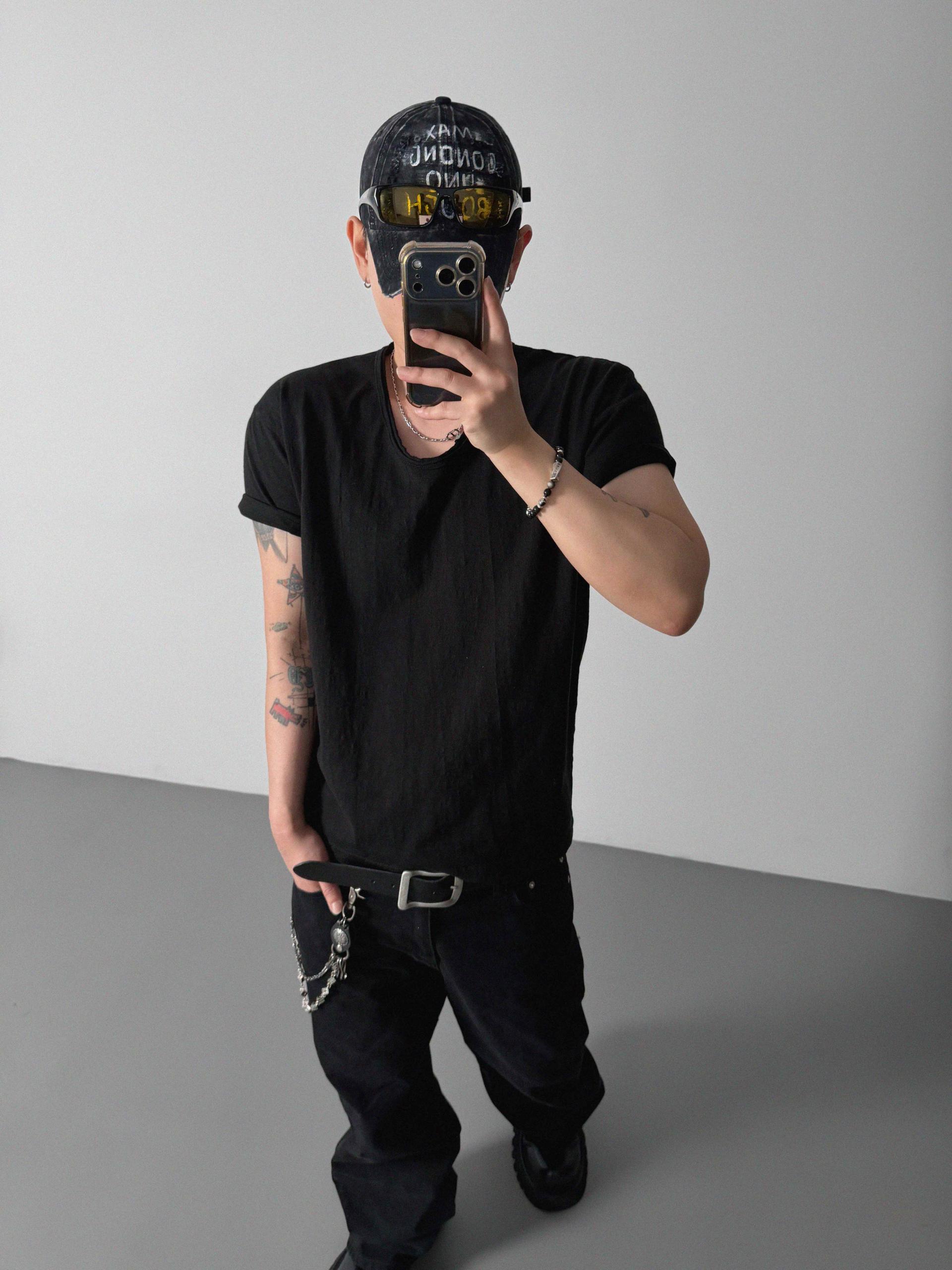 Slab cut u-neck half t