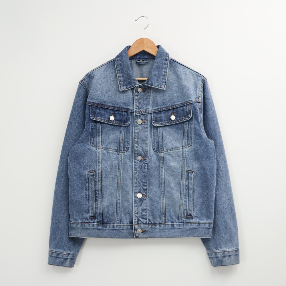 Minimal basic crop denim jacket