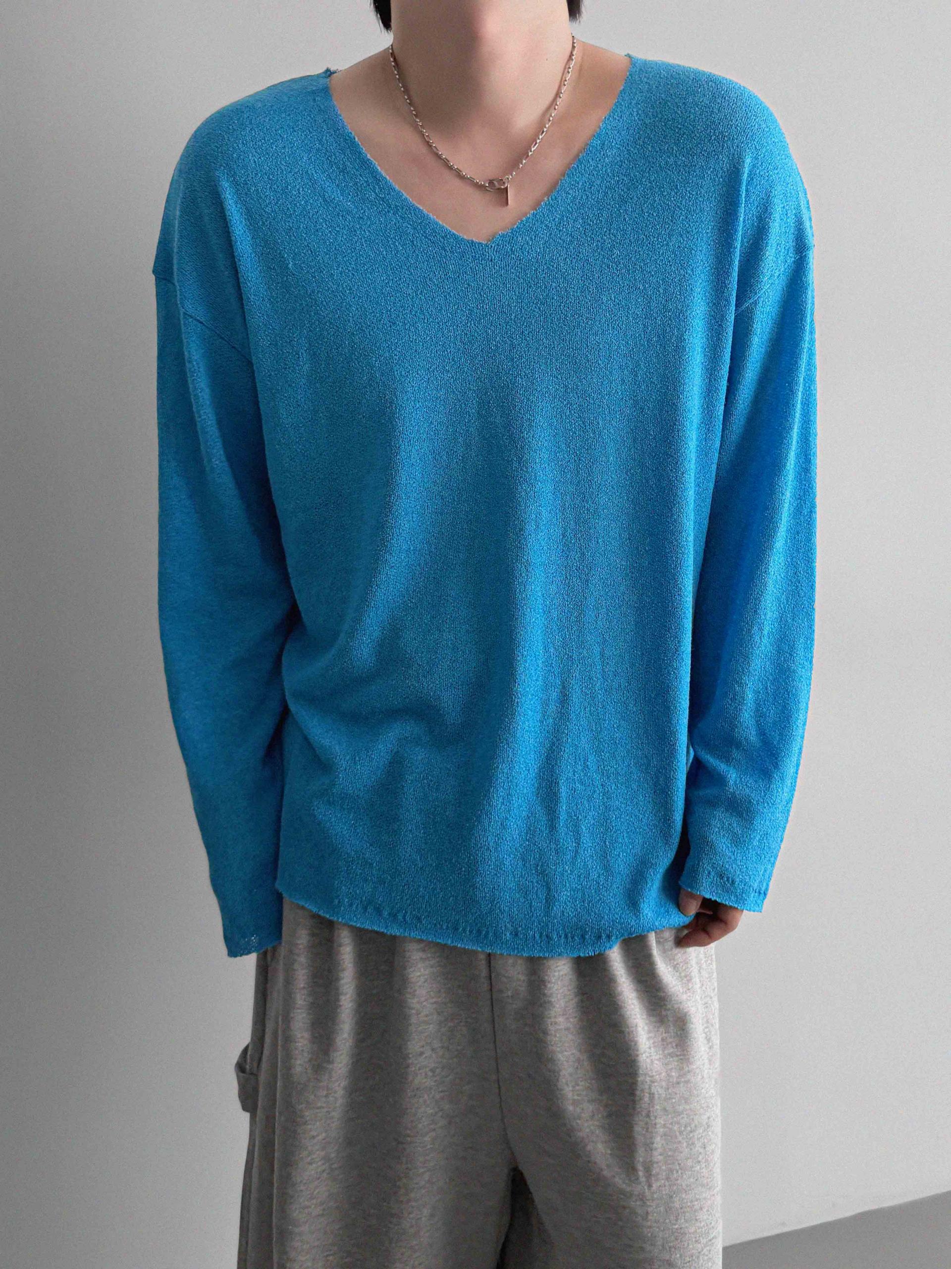 Linen v neck cut out knit