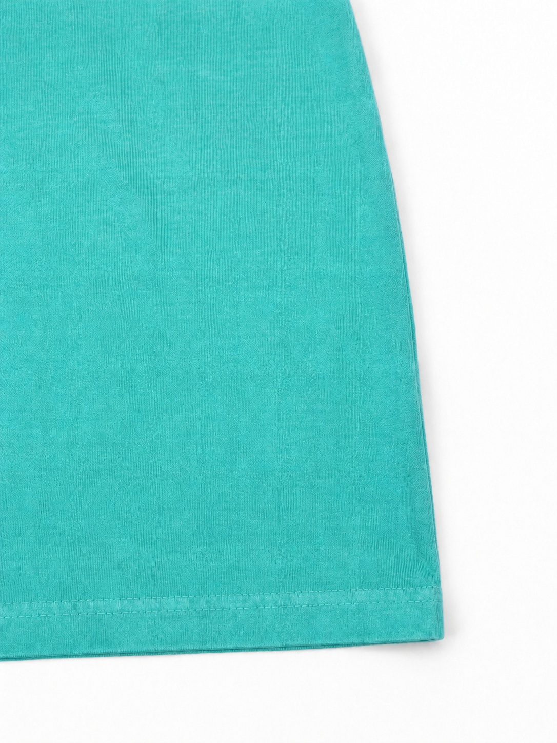 Fade pigment crop half t