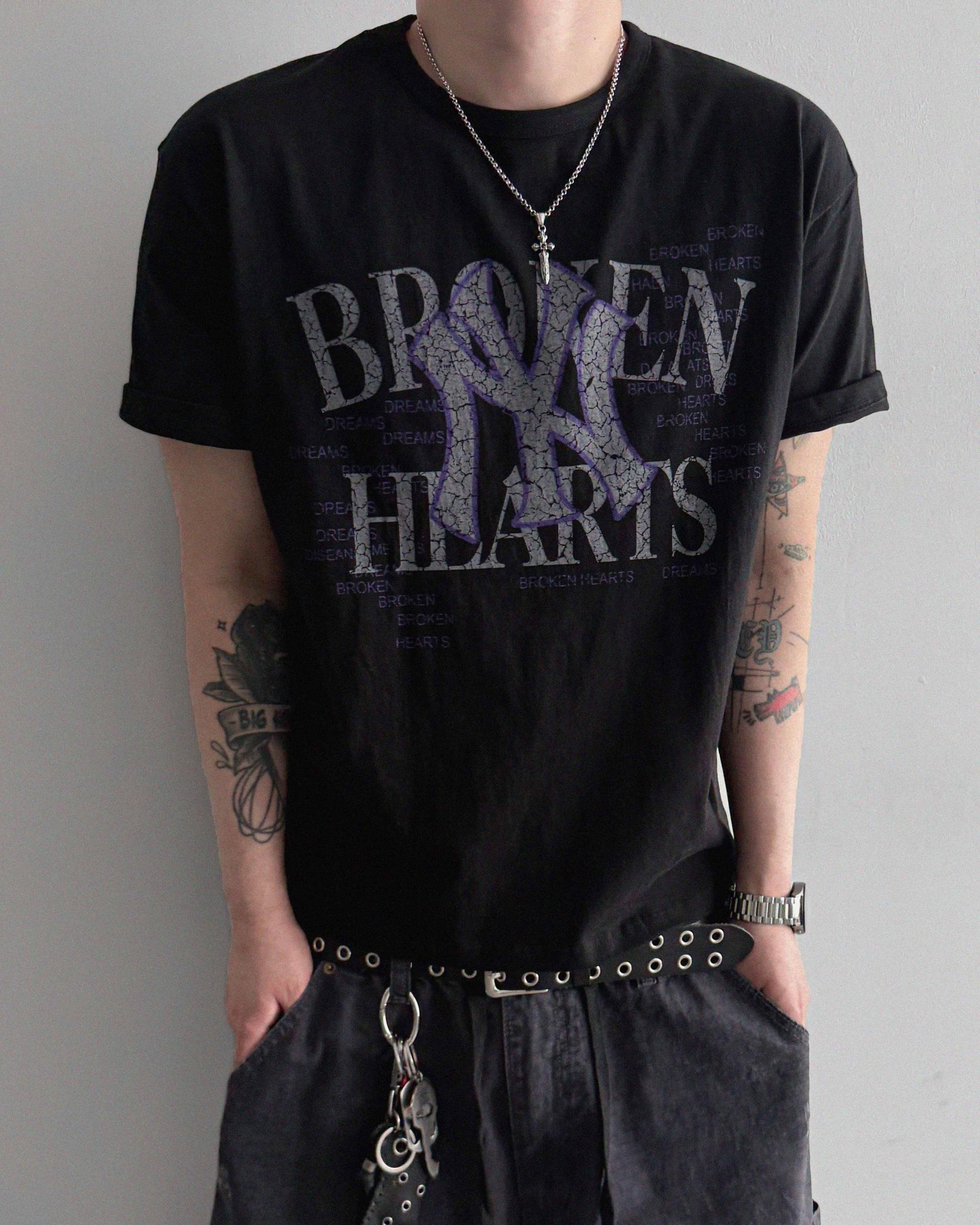Broken crop half t