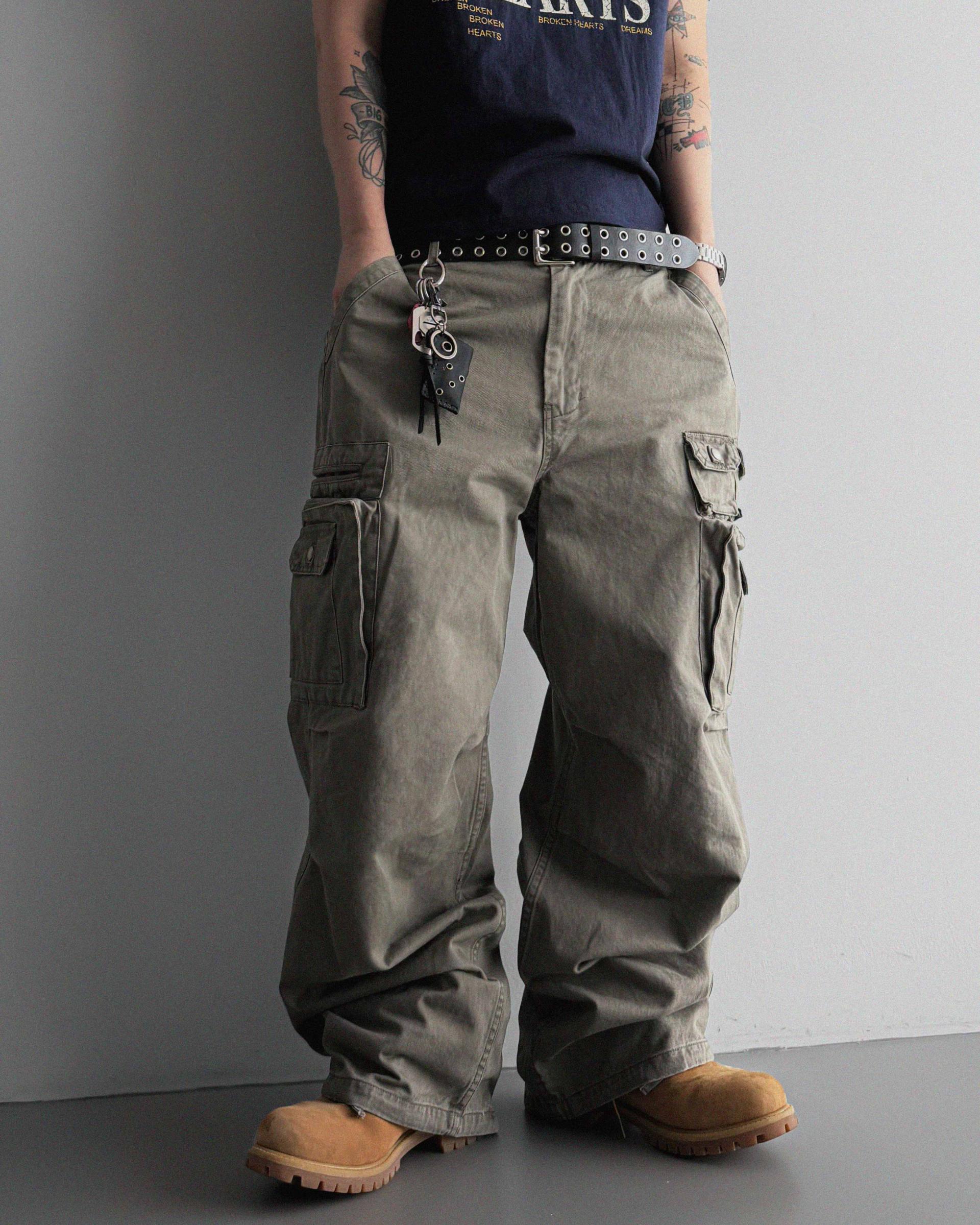 Field burton cargo pants