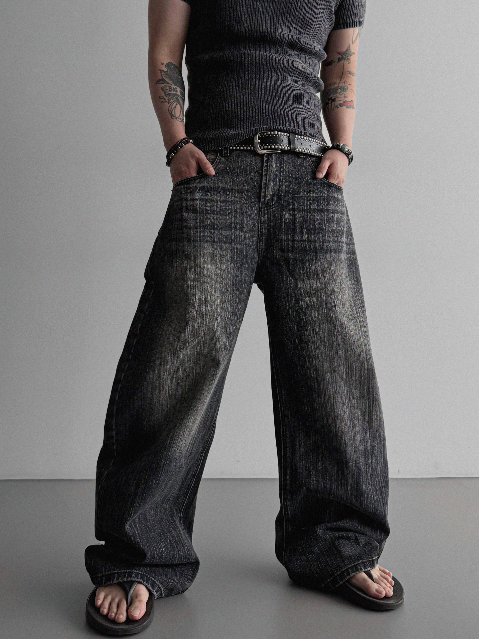 Striped washed curved denim pants