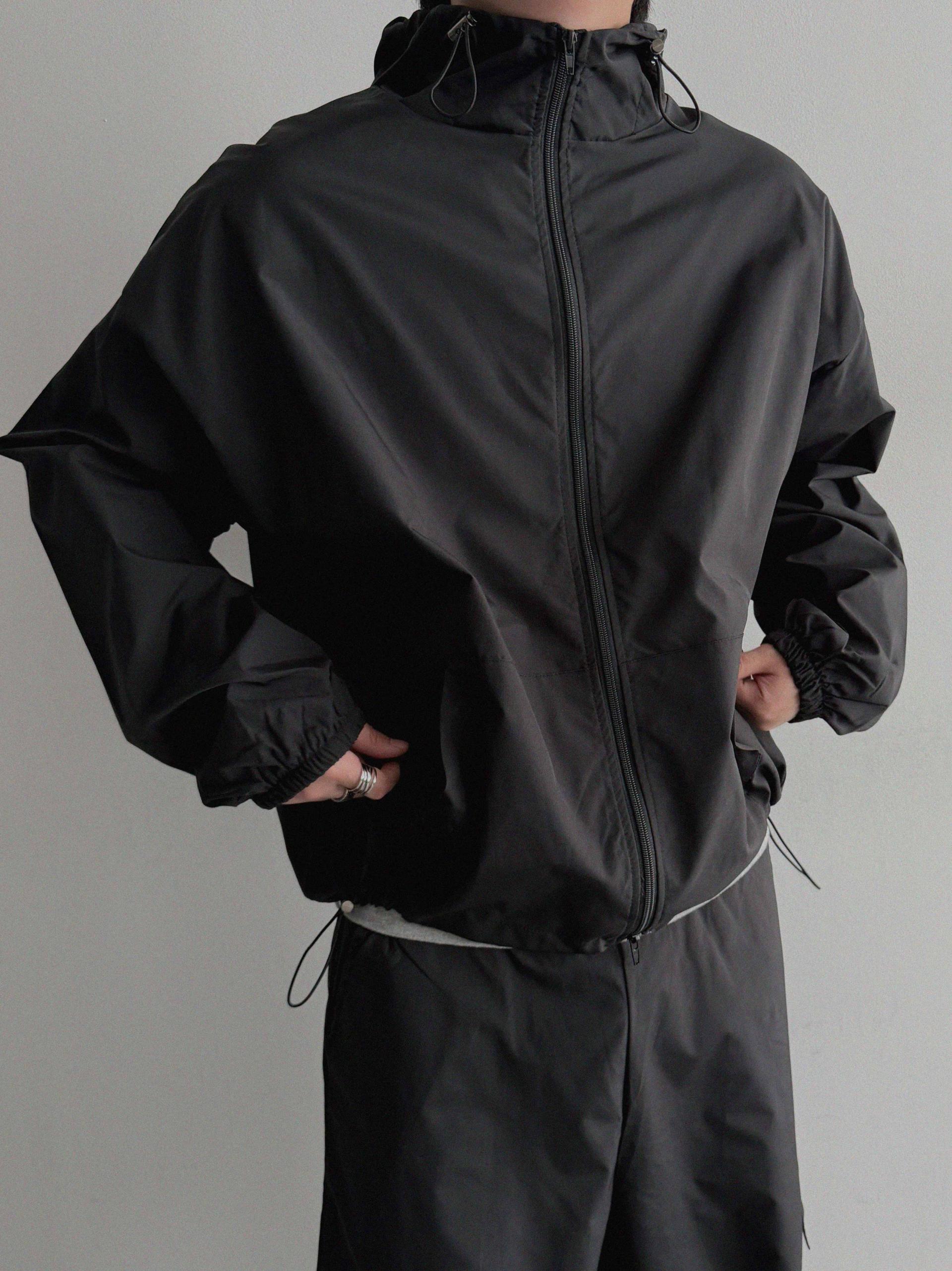 Space set-up [Wind breaker & Cargo pants]