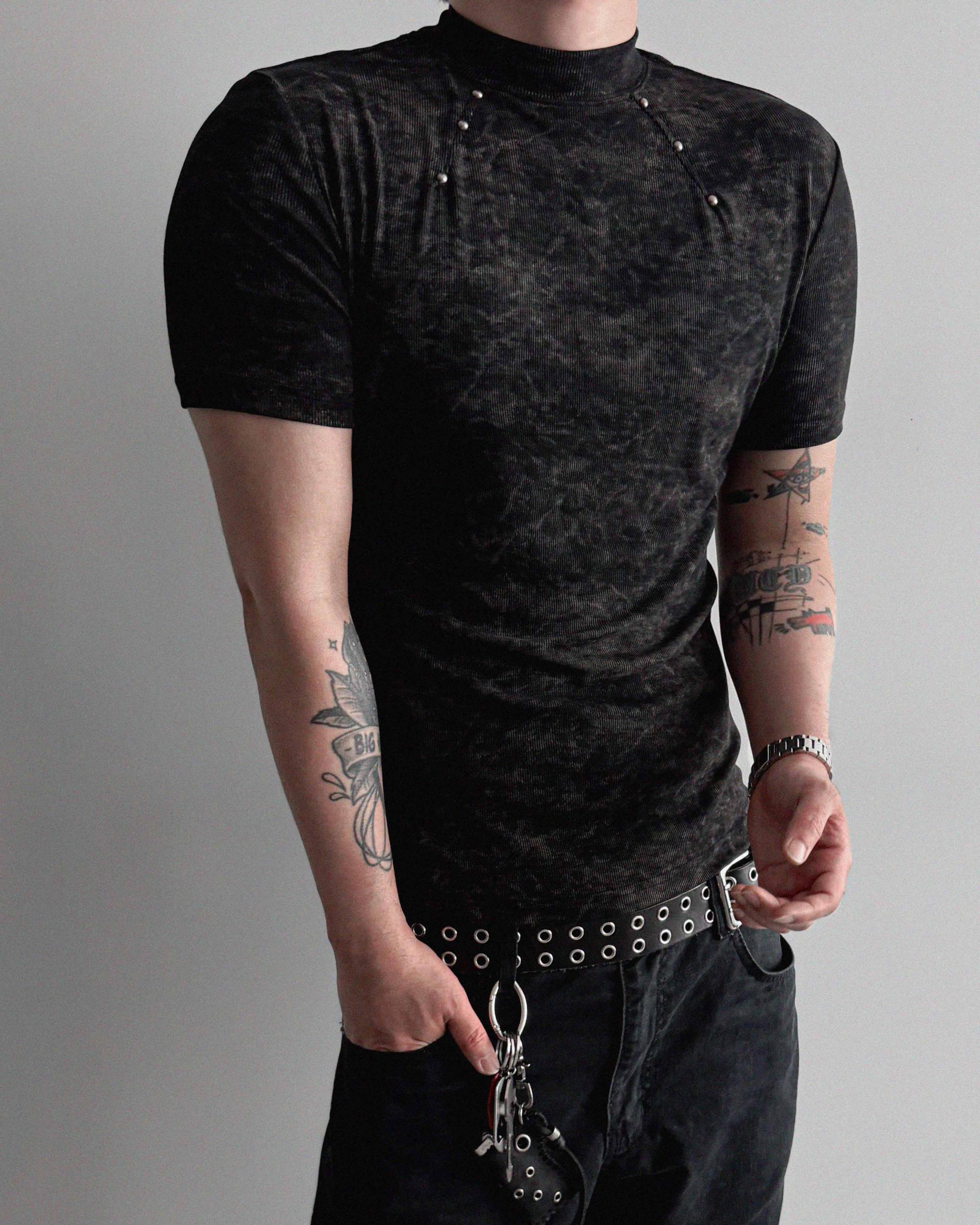 Vintage rivet mock neck muscle half t
