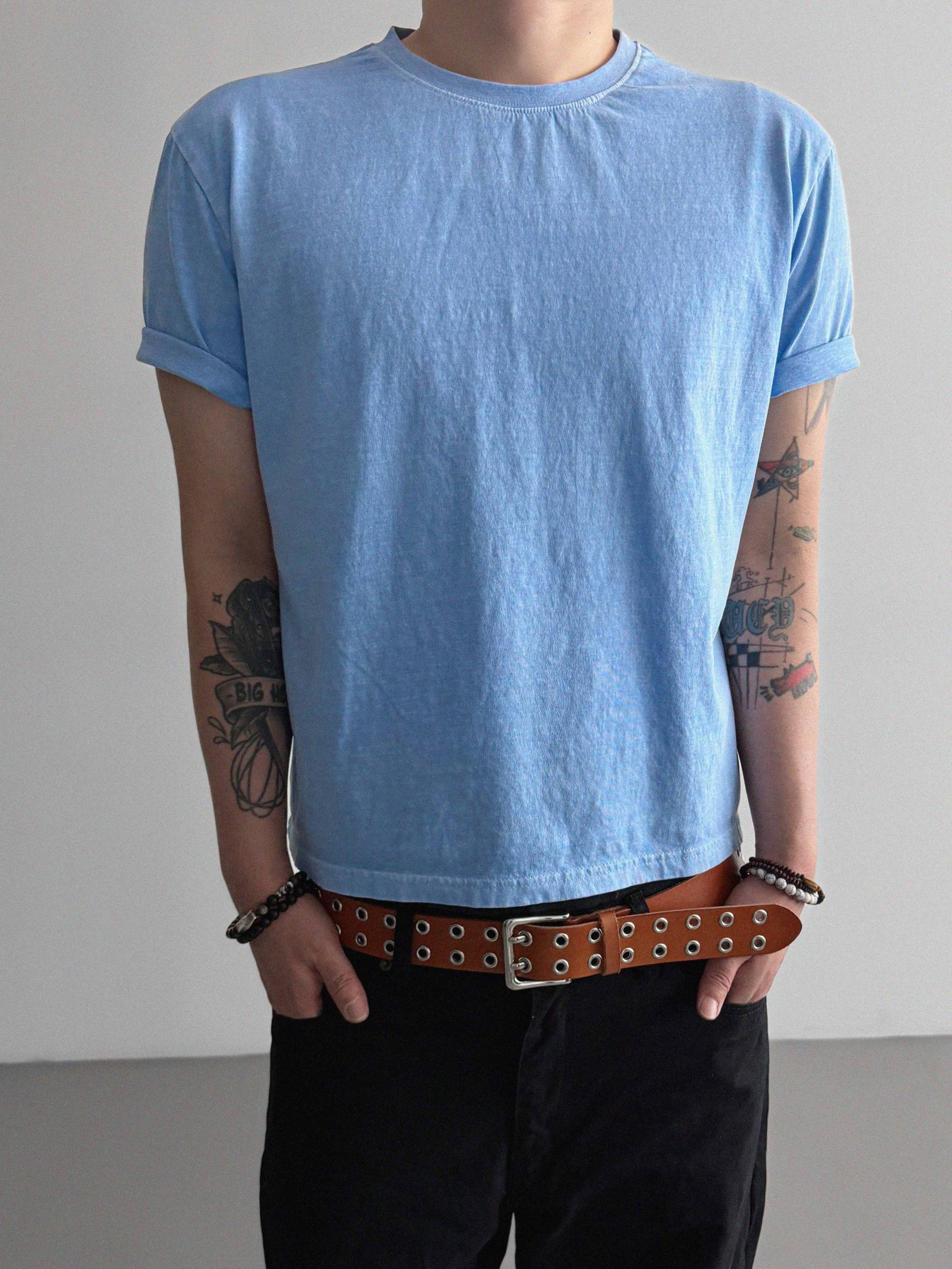 Fade pigment crop half t