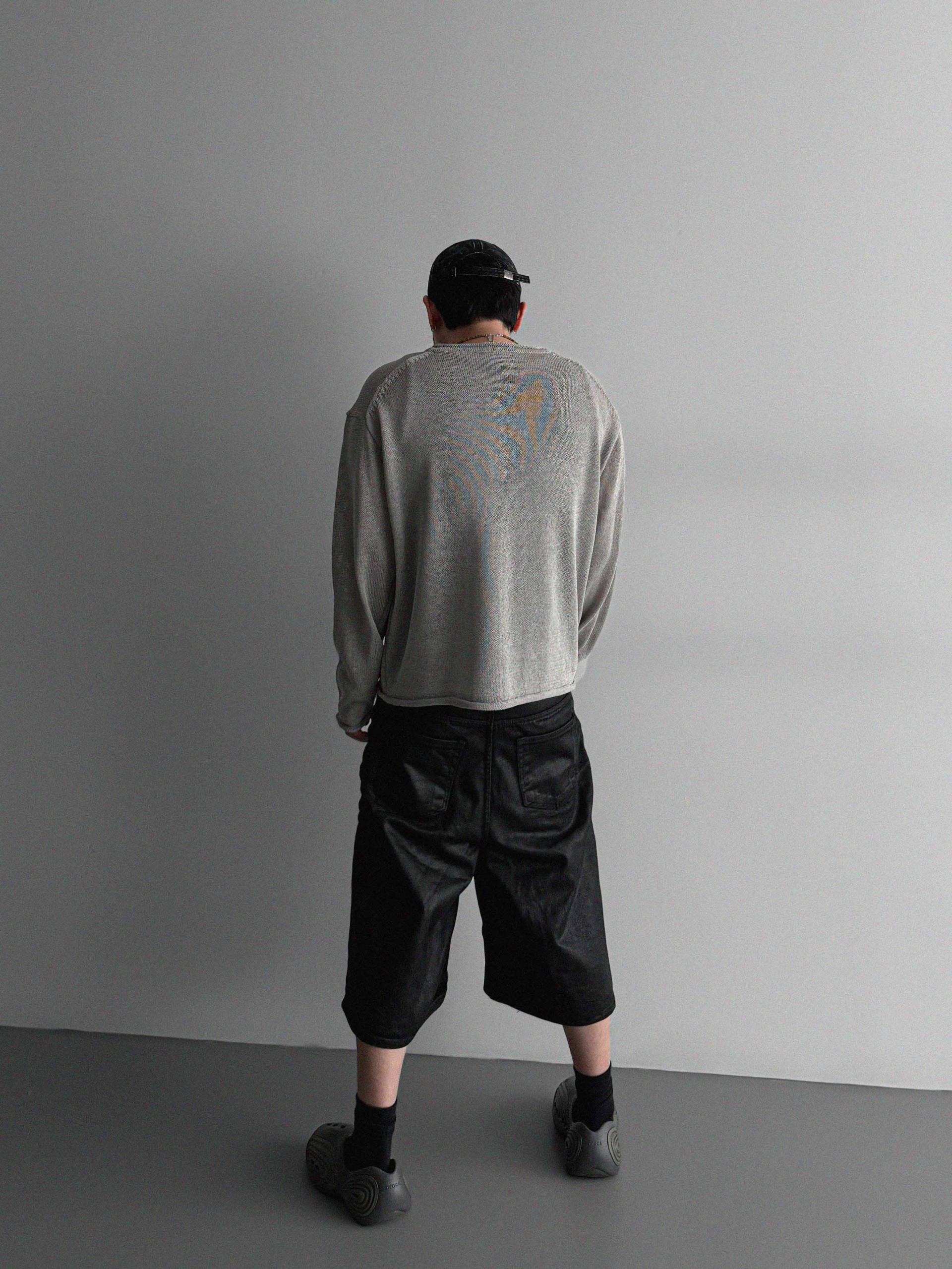 Embo-coated bermuda pants