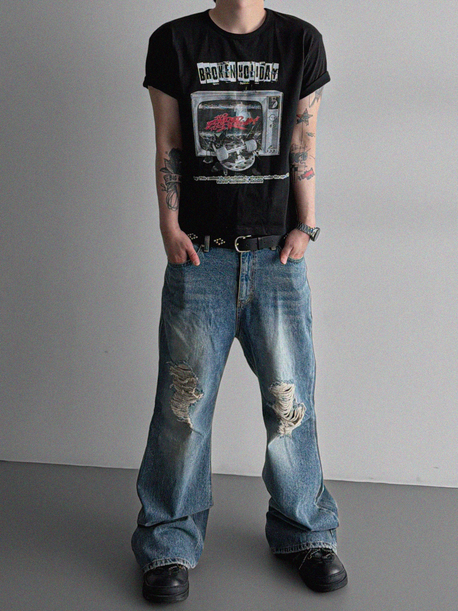 Broken crop half t