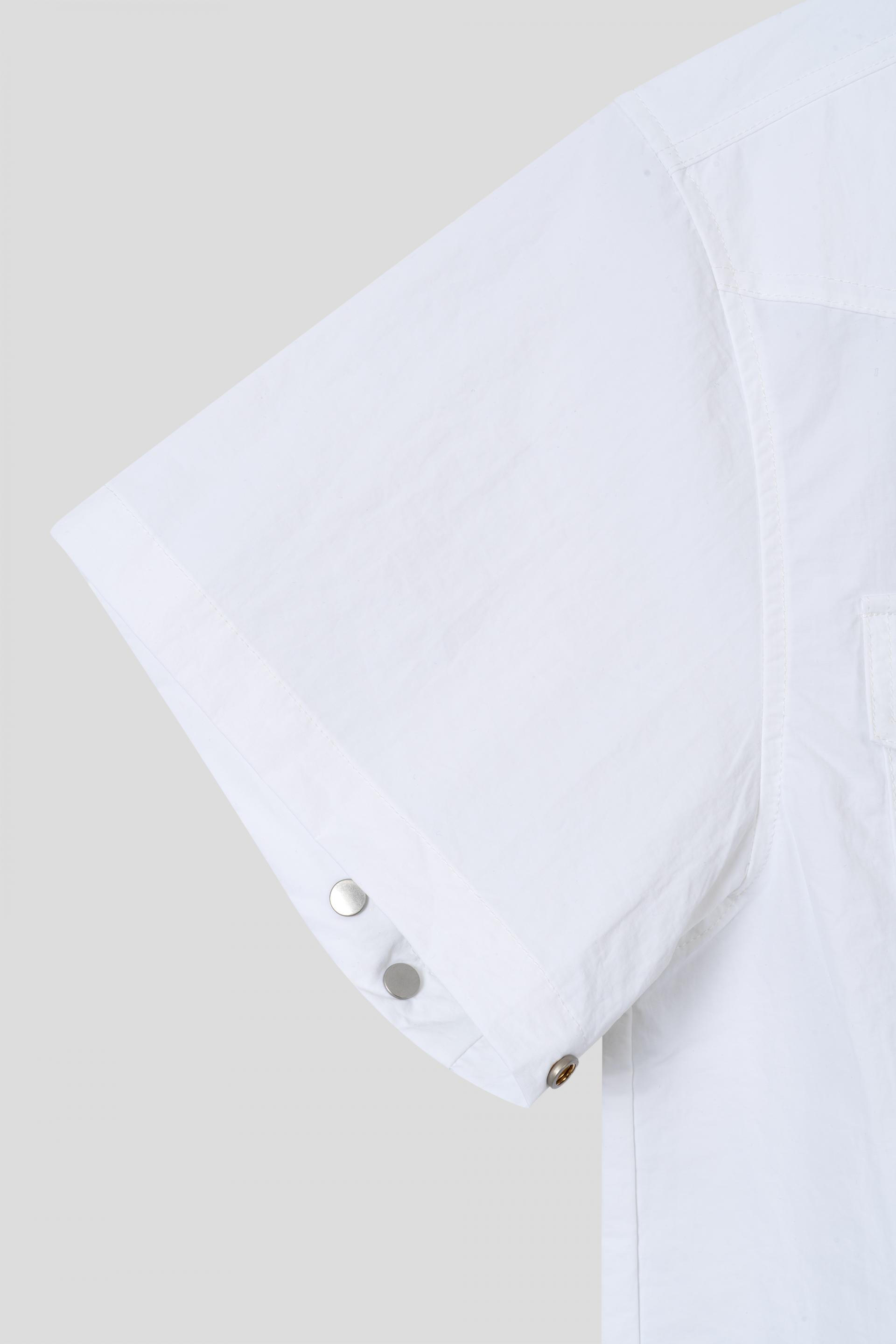 Muscle fit nylon crop shirt