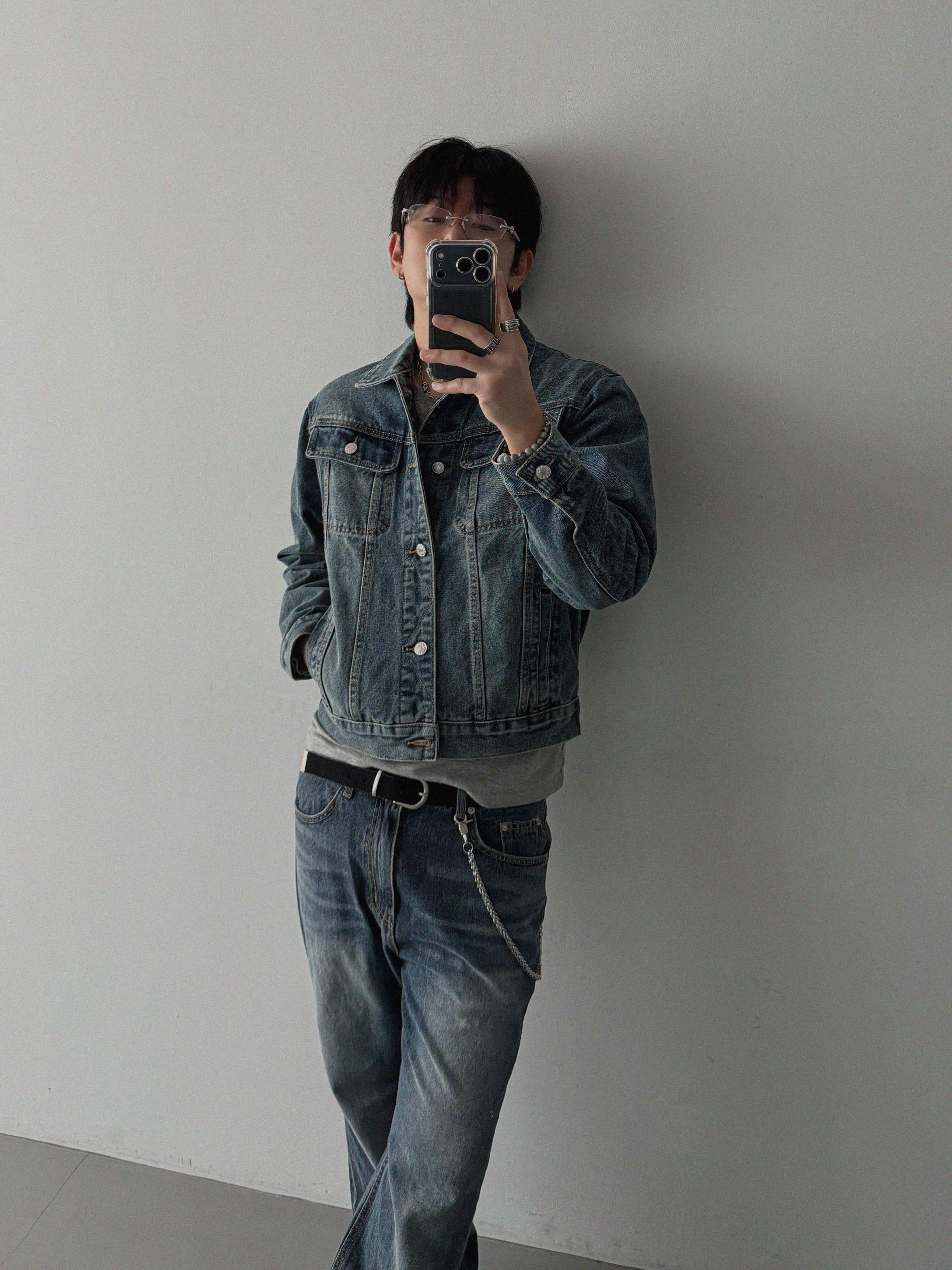 Deep brush flare denim pants