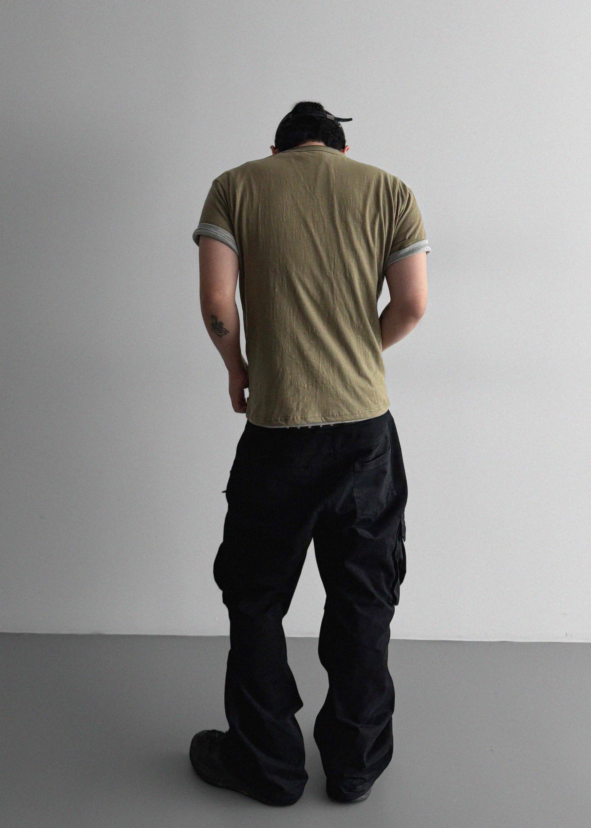 Smith cutoff v-neck half t
