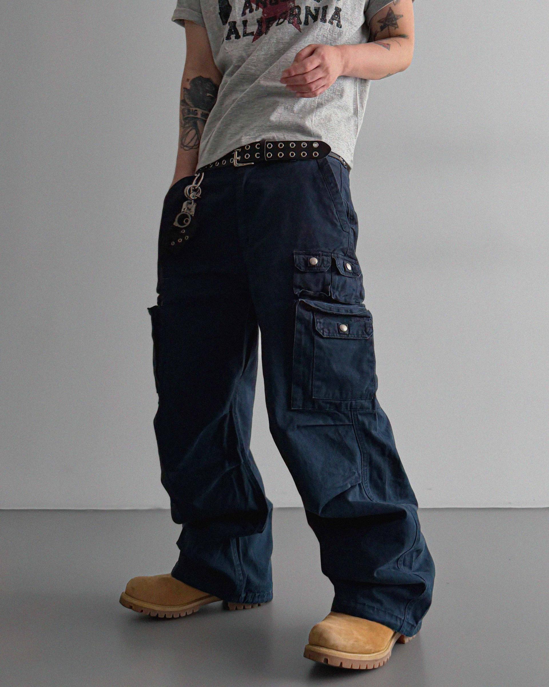 Field burton cargo pants