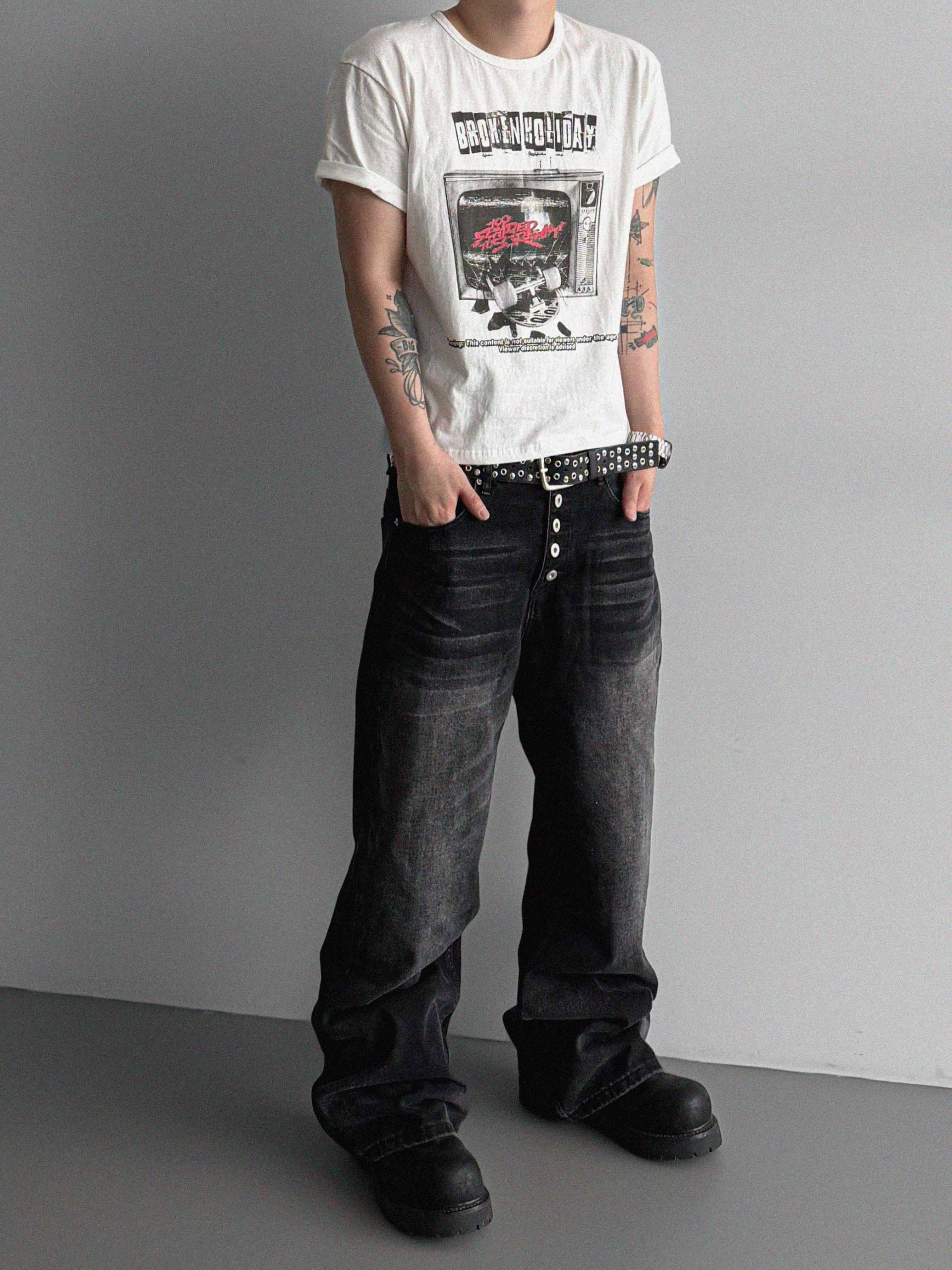 Broken crop half t