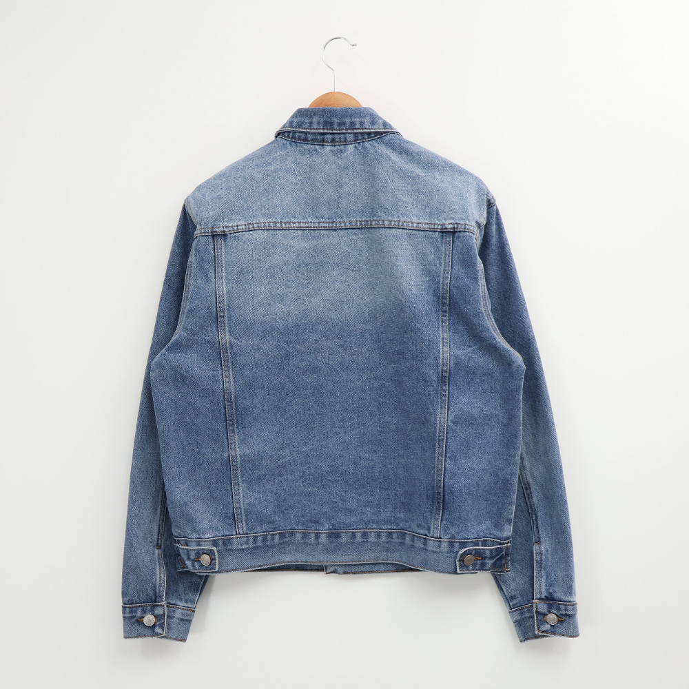 Minimal basic crop denim jacket