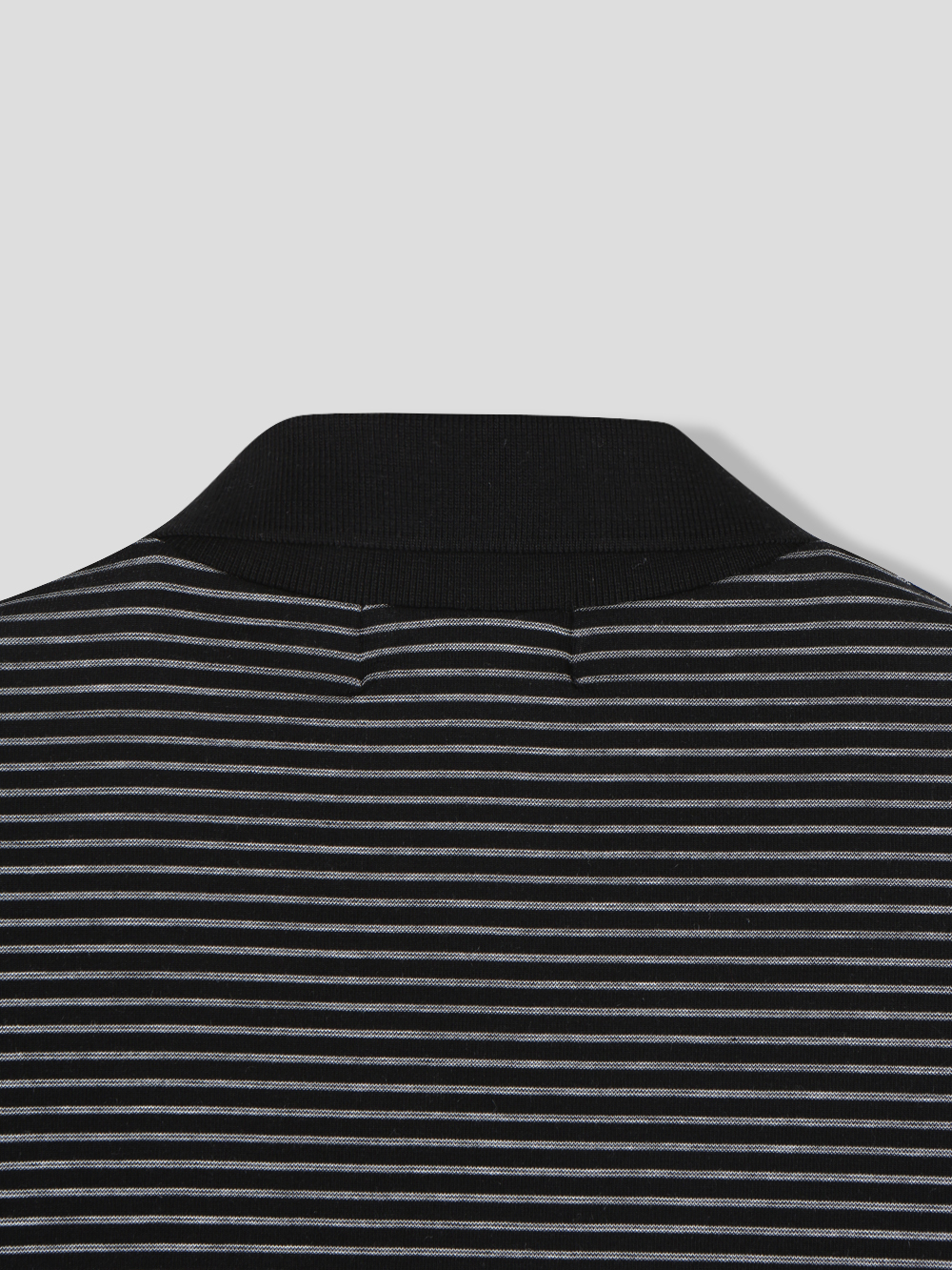 Cult collar half t