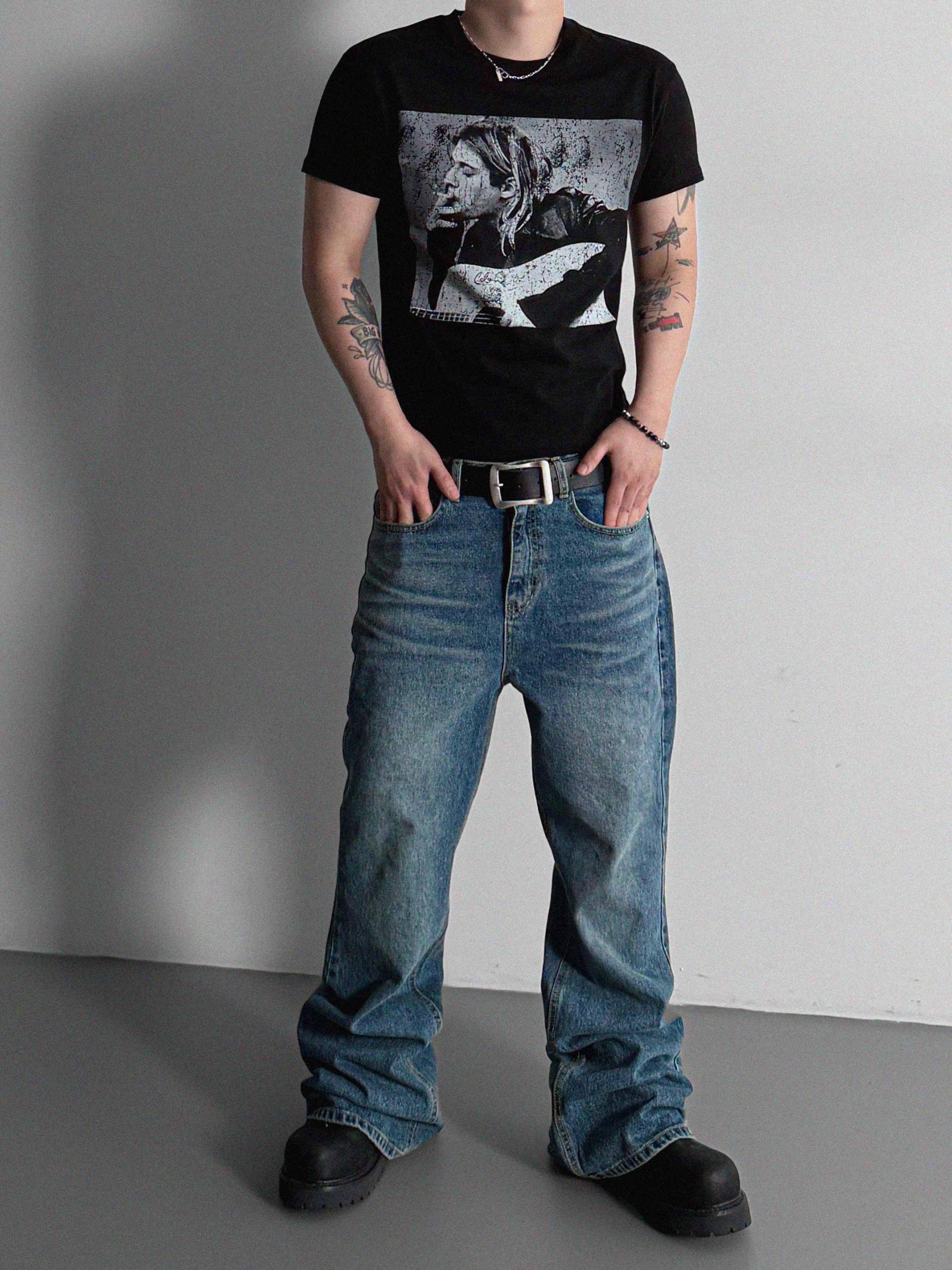 Cut printed muscle half t