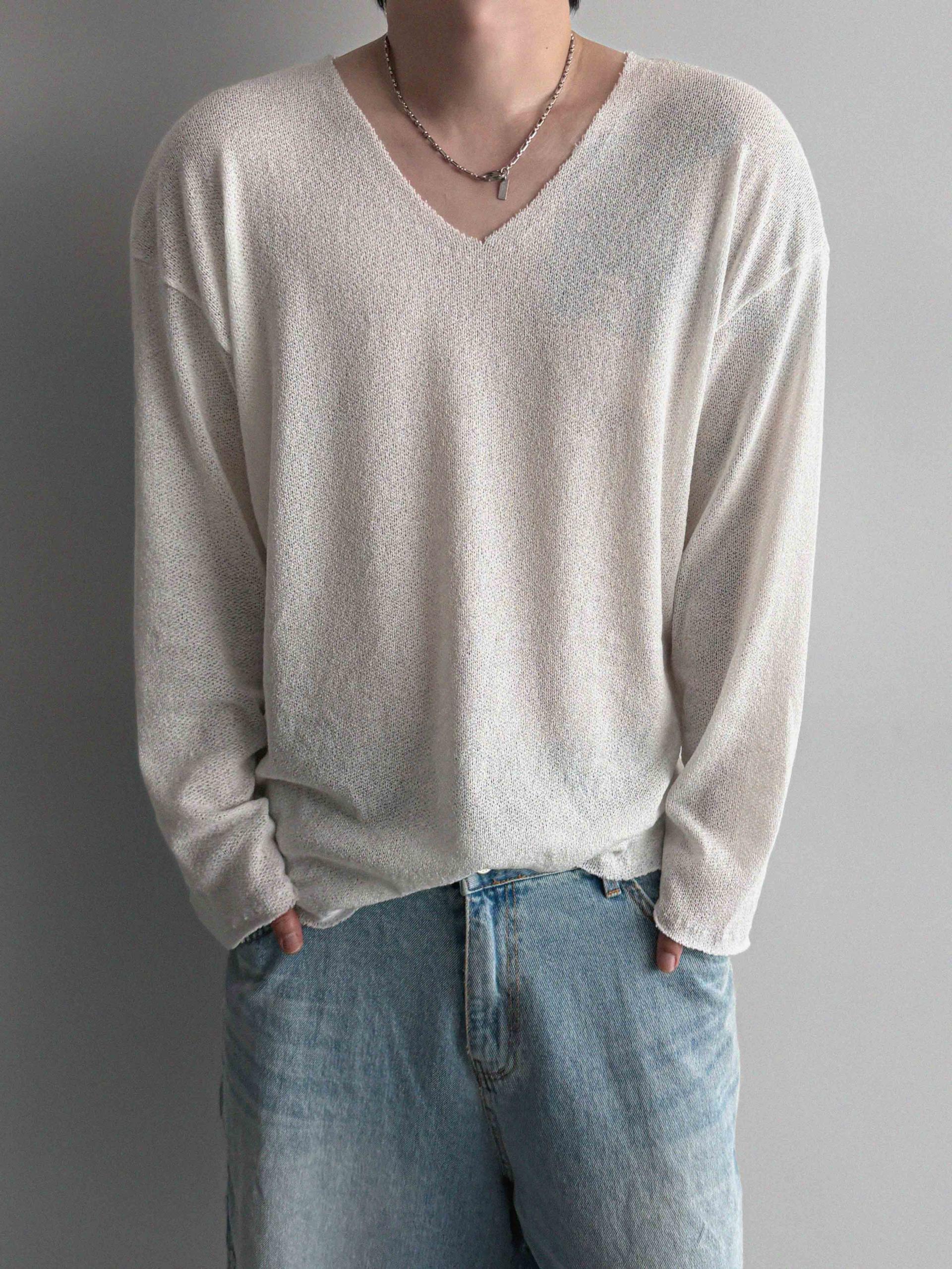Linen v neck cut out knit