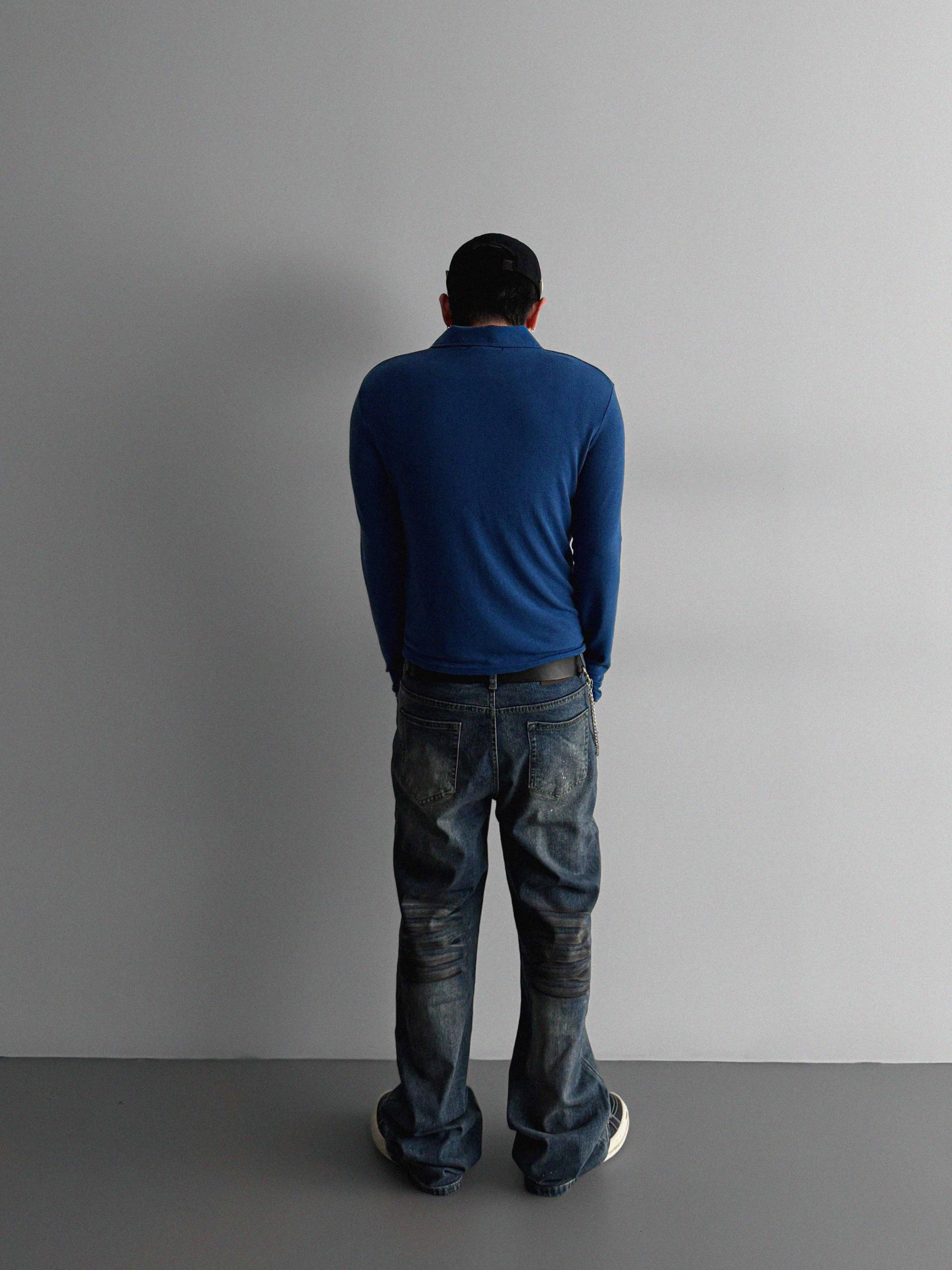 Dirty washed sagging flare jeans