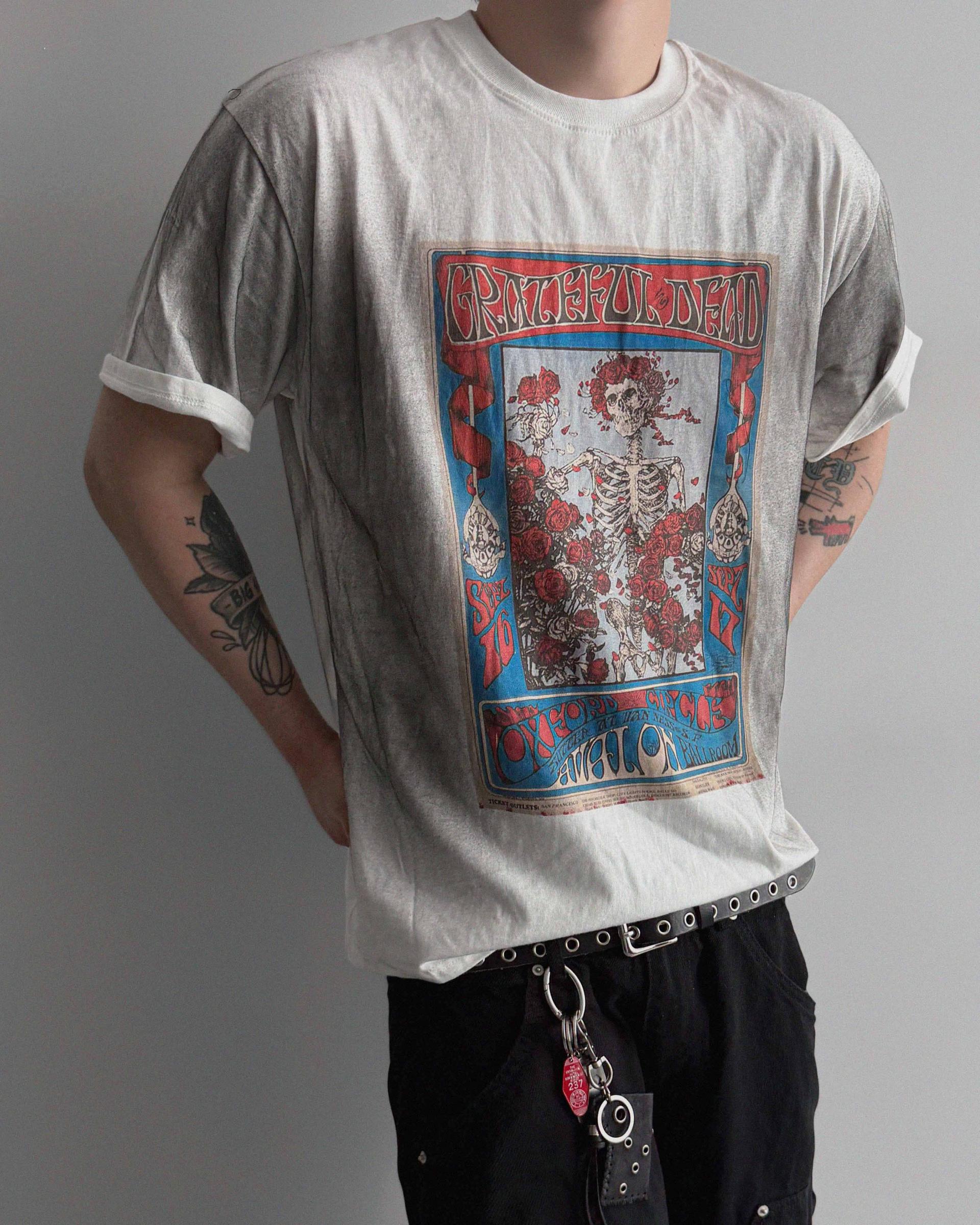Skull dirty over half t