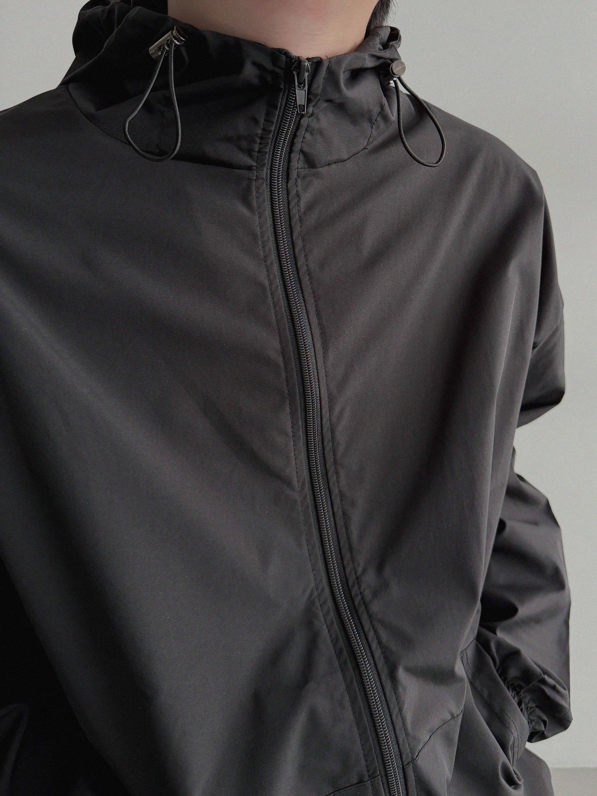 Space set-up [Wind breaker & Cargo pants]