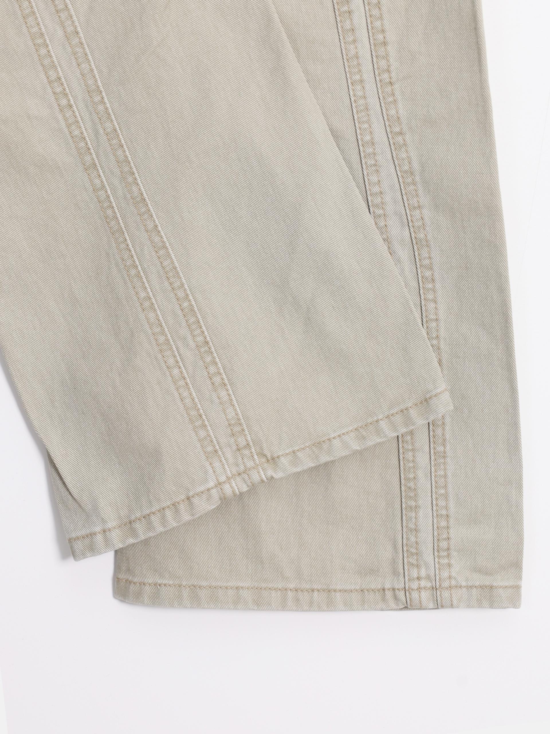 Double pocket curved flare pants