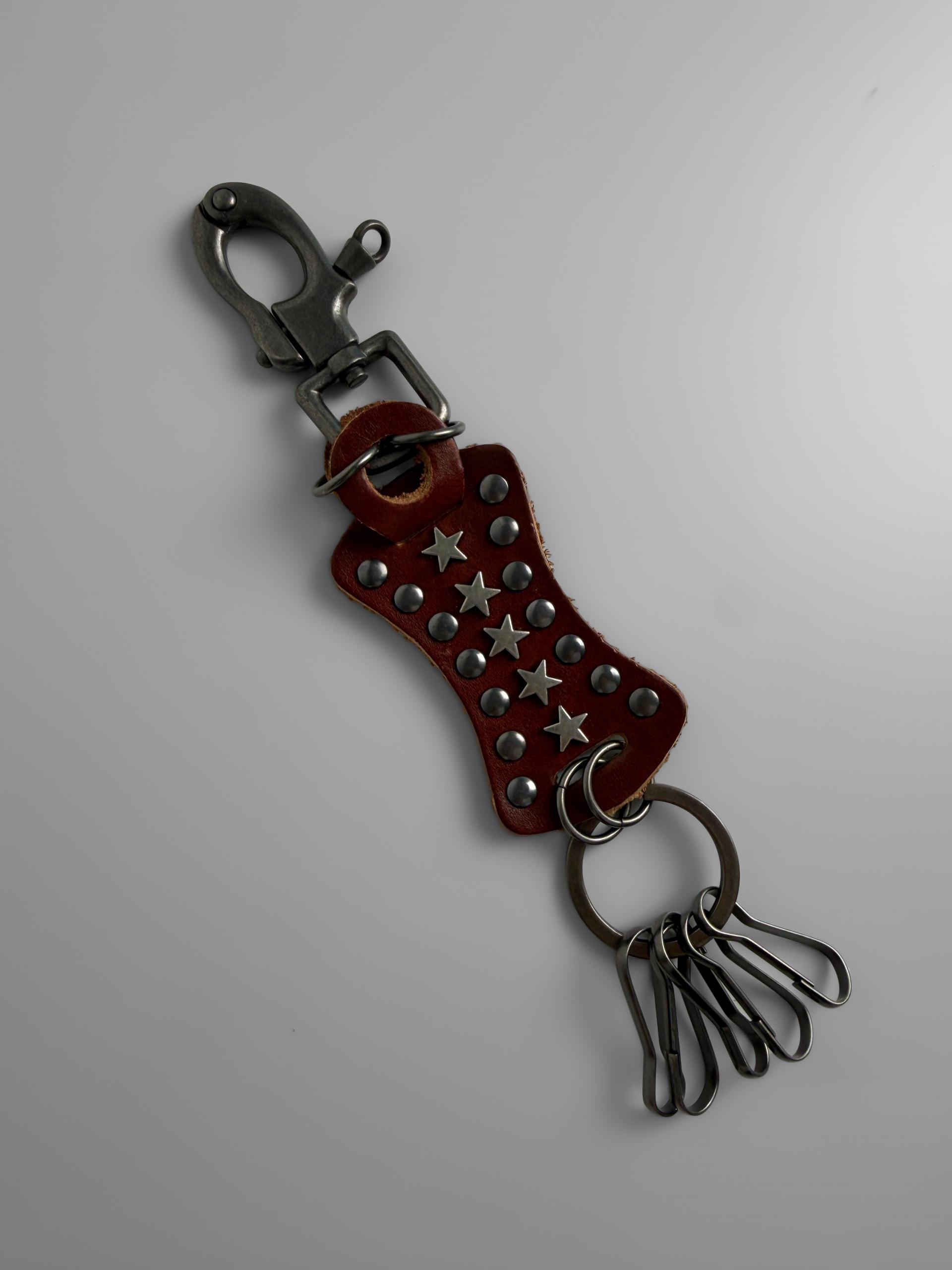 Antique star stud leather keyring