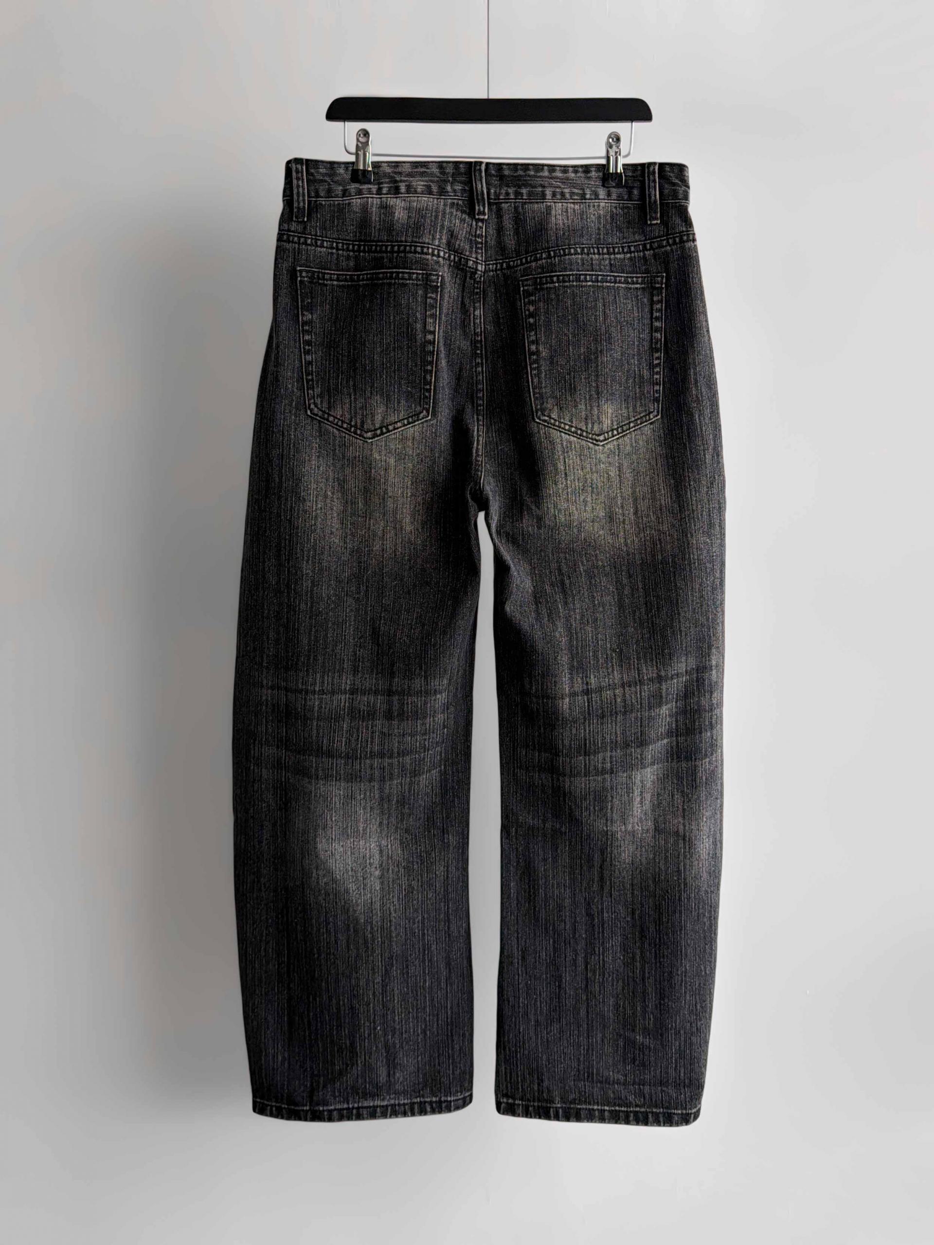 Striped washed curved denim pants