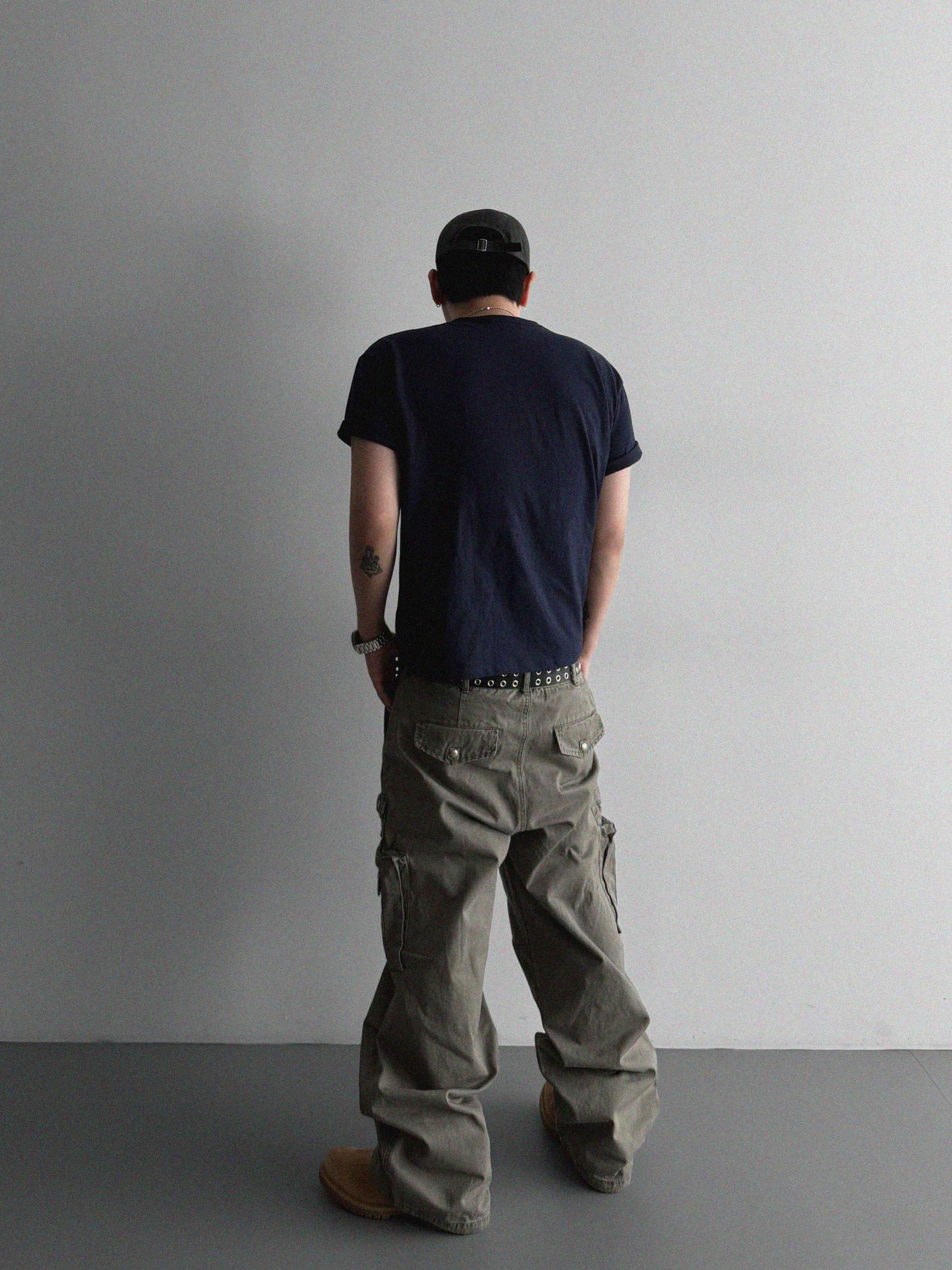 Broken crop half t