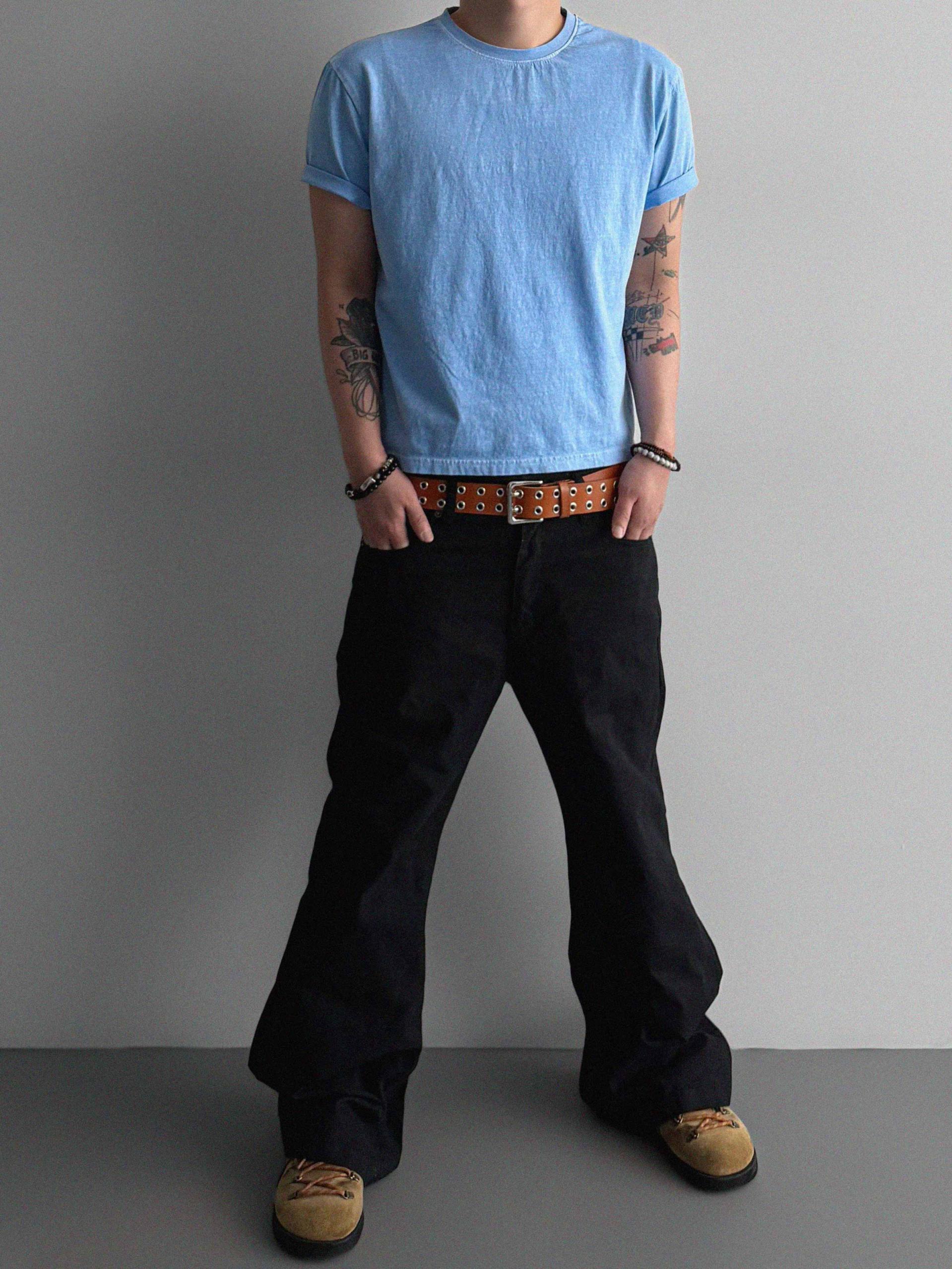 Fade pigment crop half t