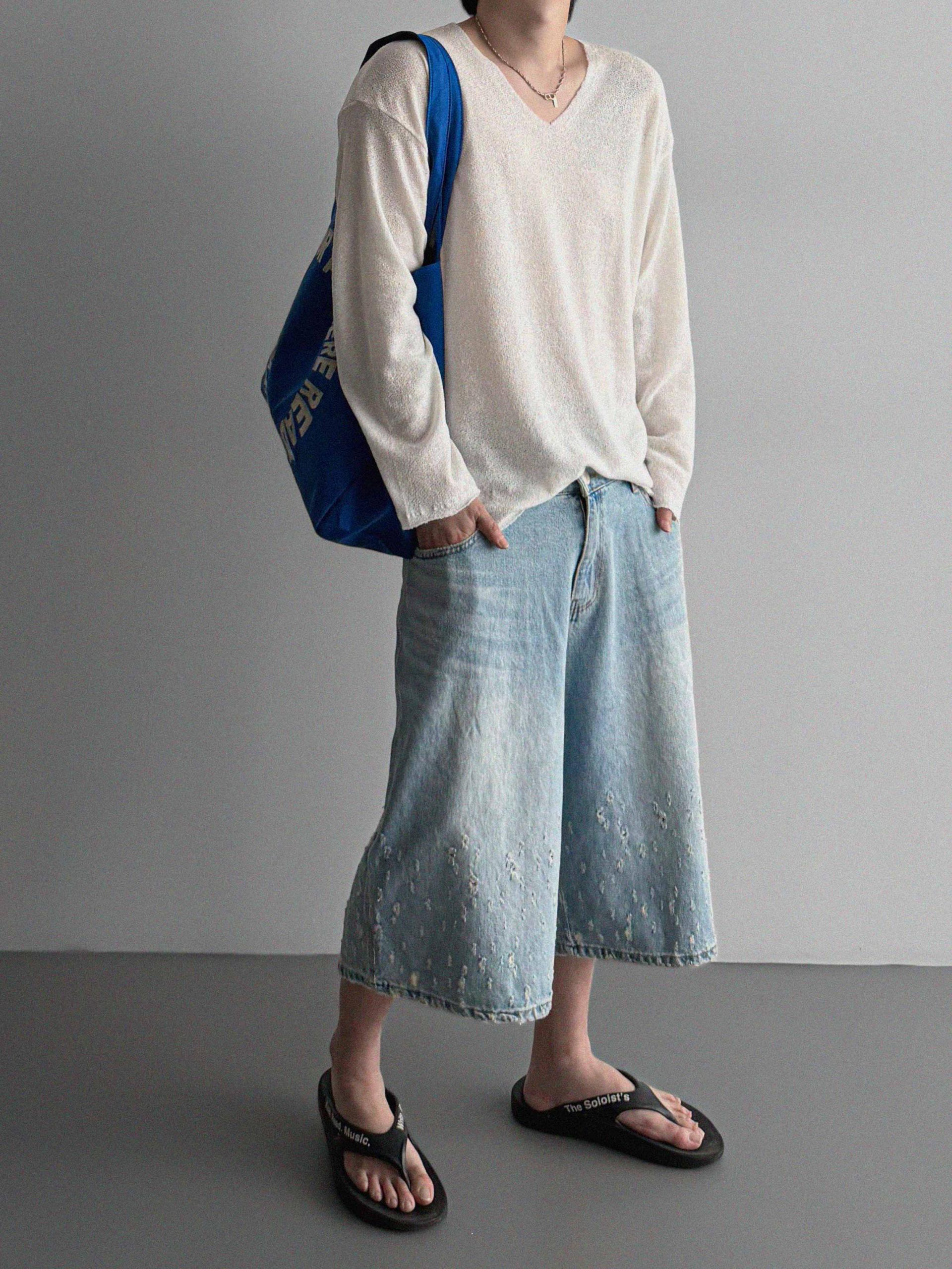 Linen v neck cut out knit