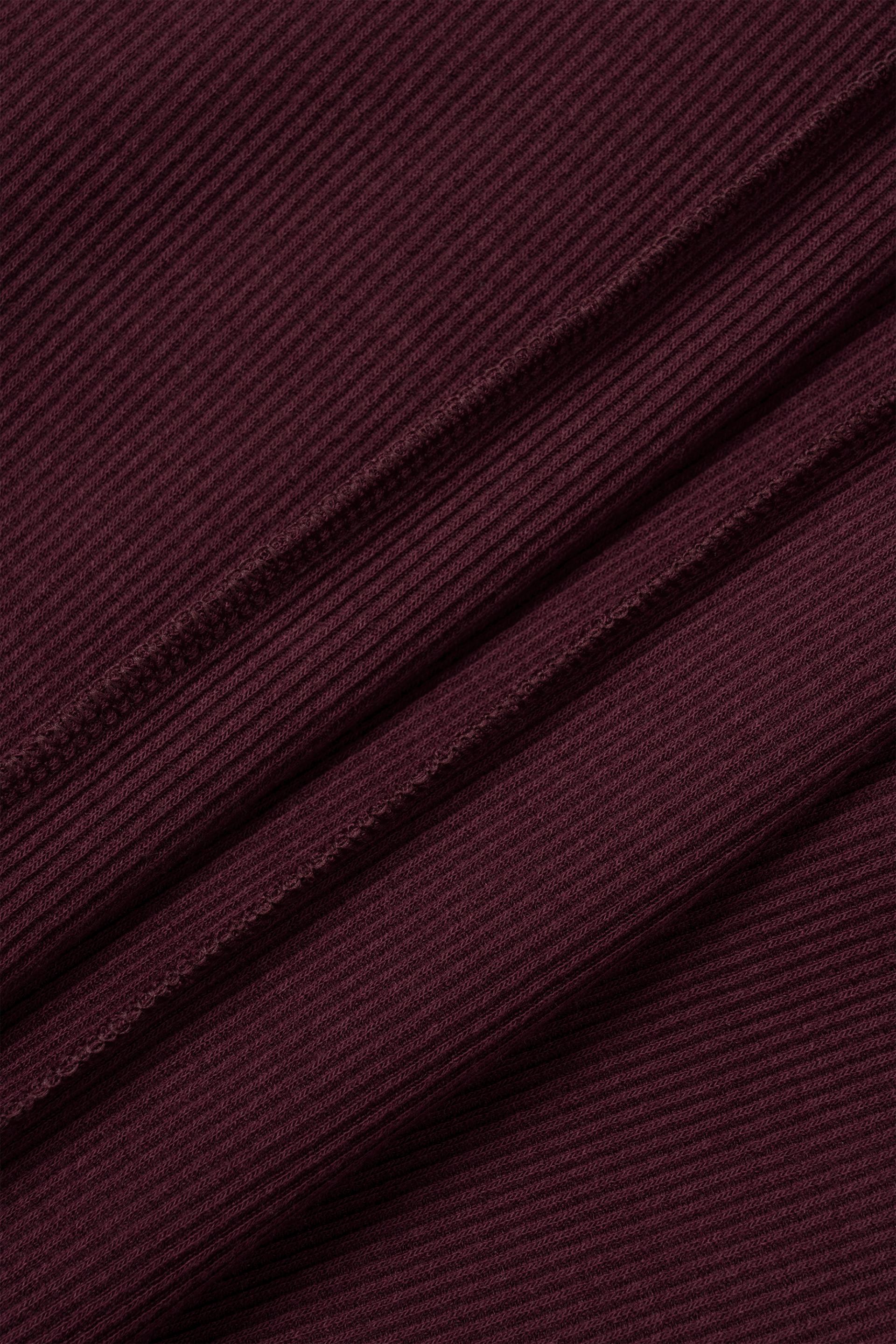 Outside Incision ribbed slim t