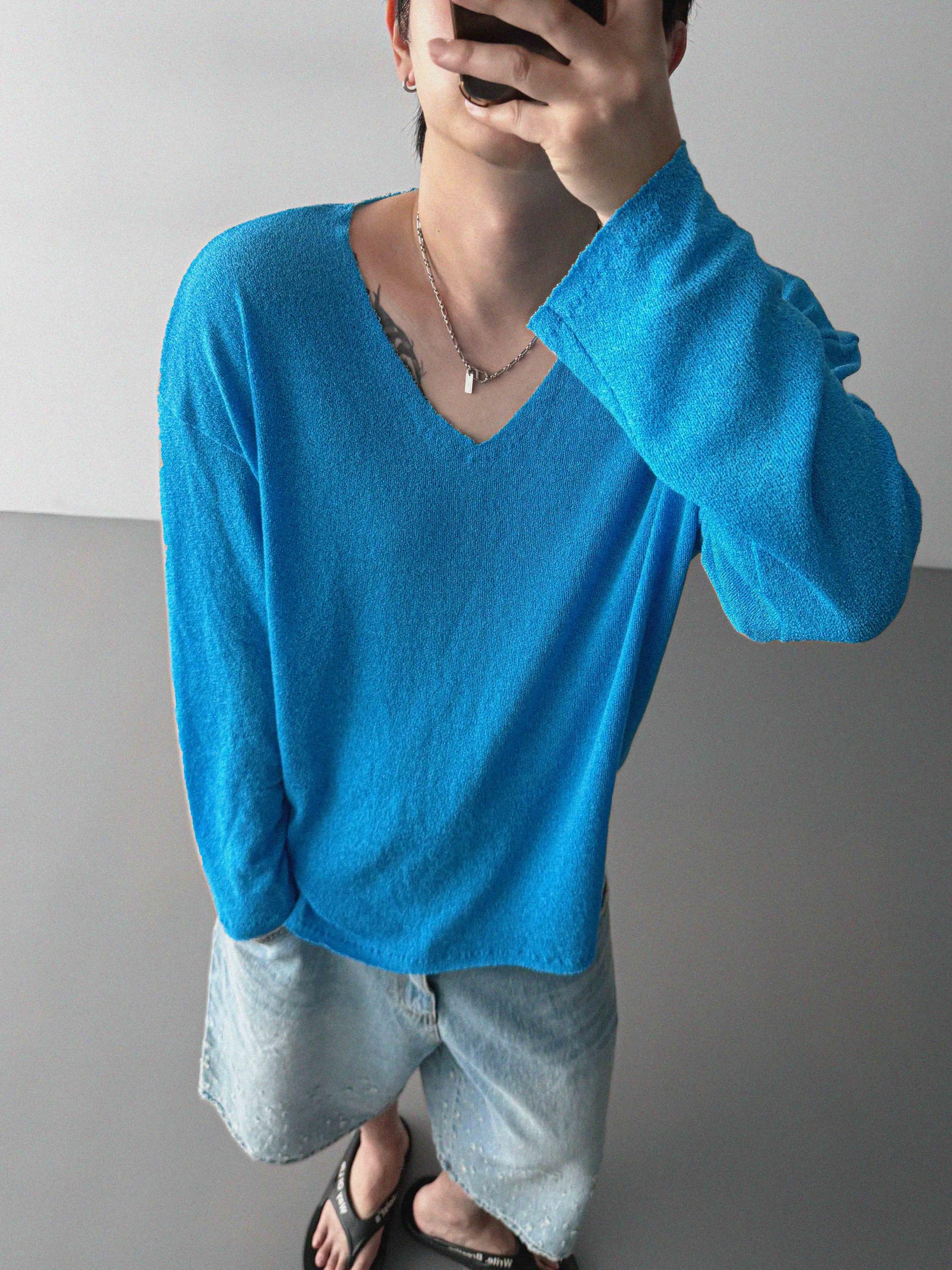 Linen v neck cut out knit