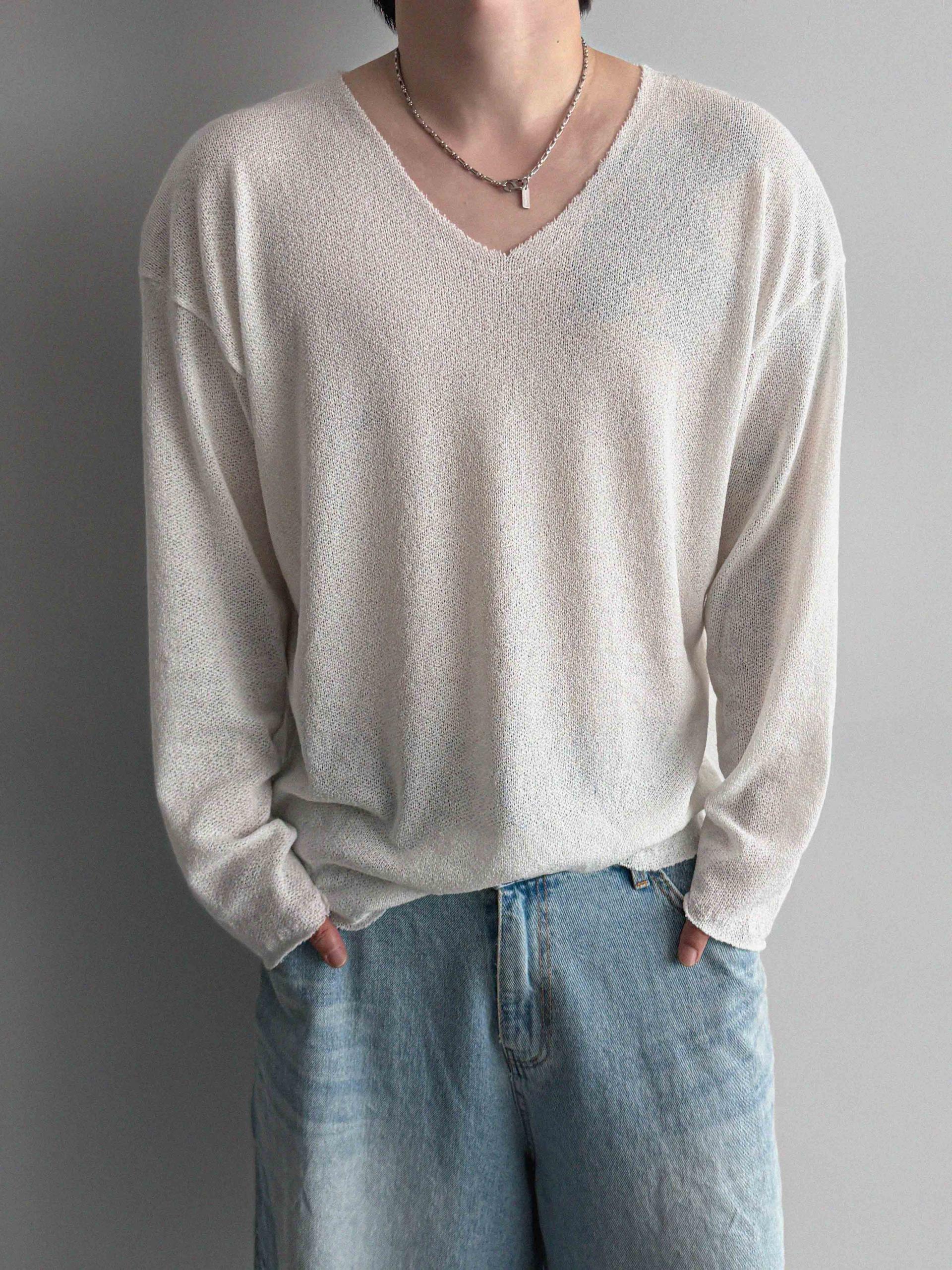 Linen v neck cut out knit