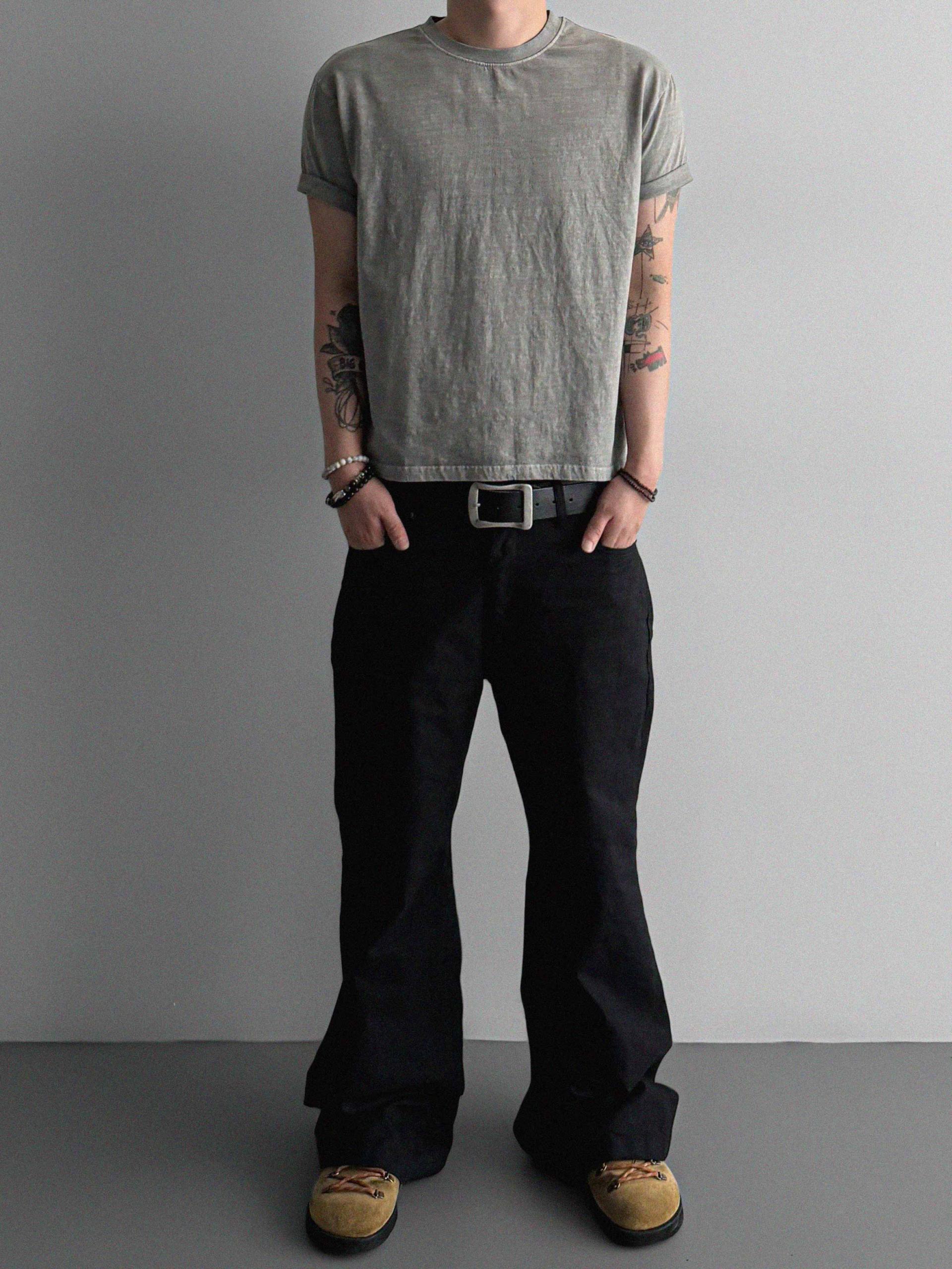 Fade pigment crop half t