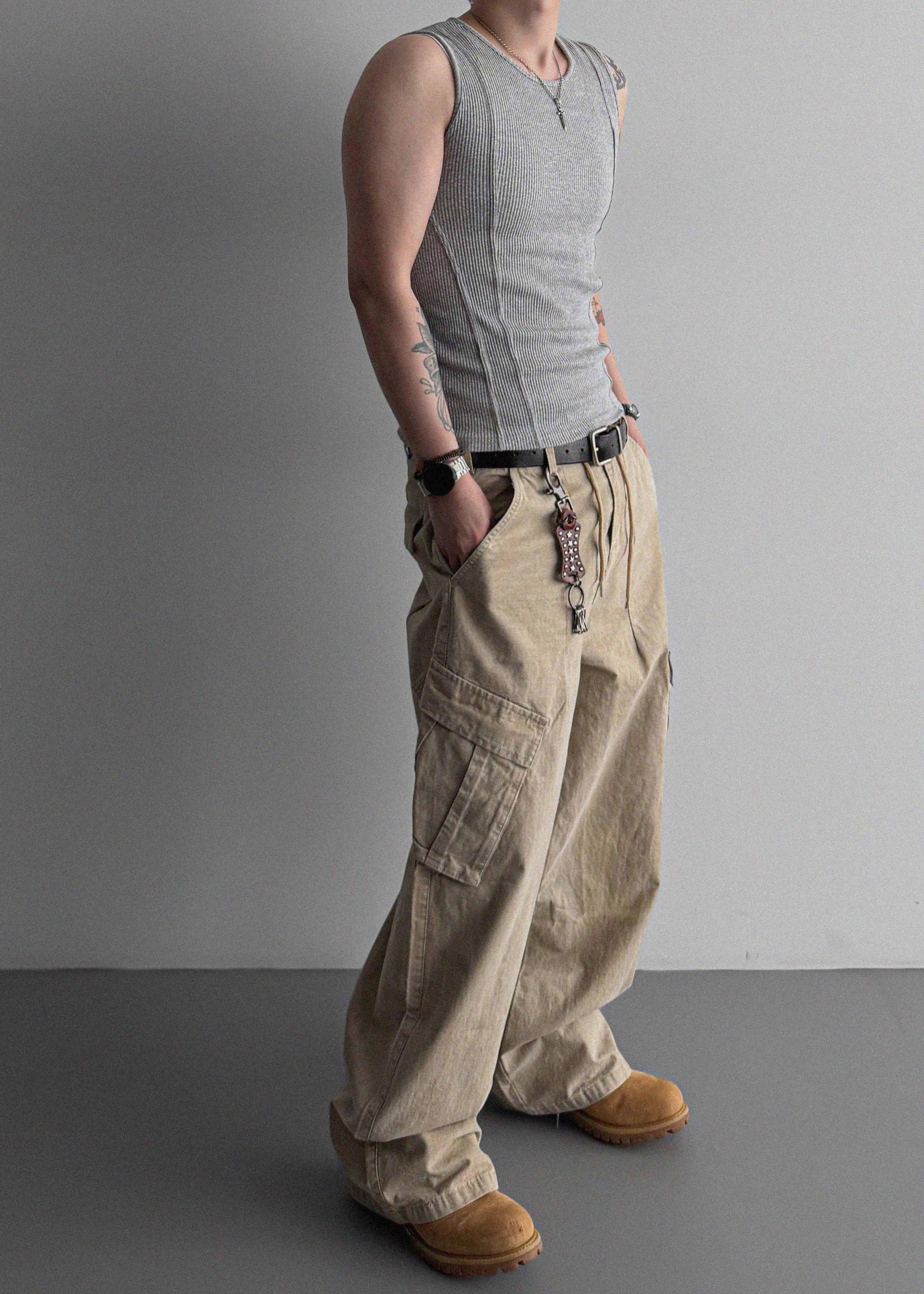 Incision ribbed slim sleeveless