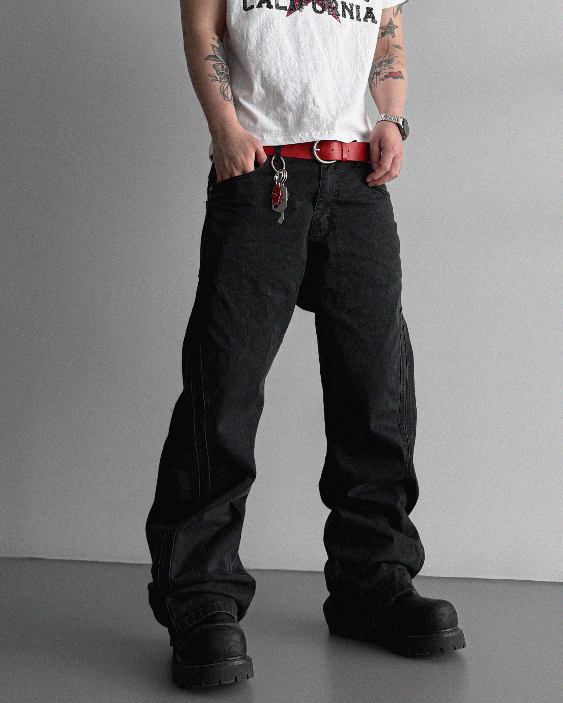 Double pocket curved flare pants