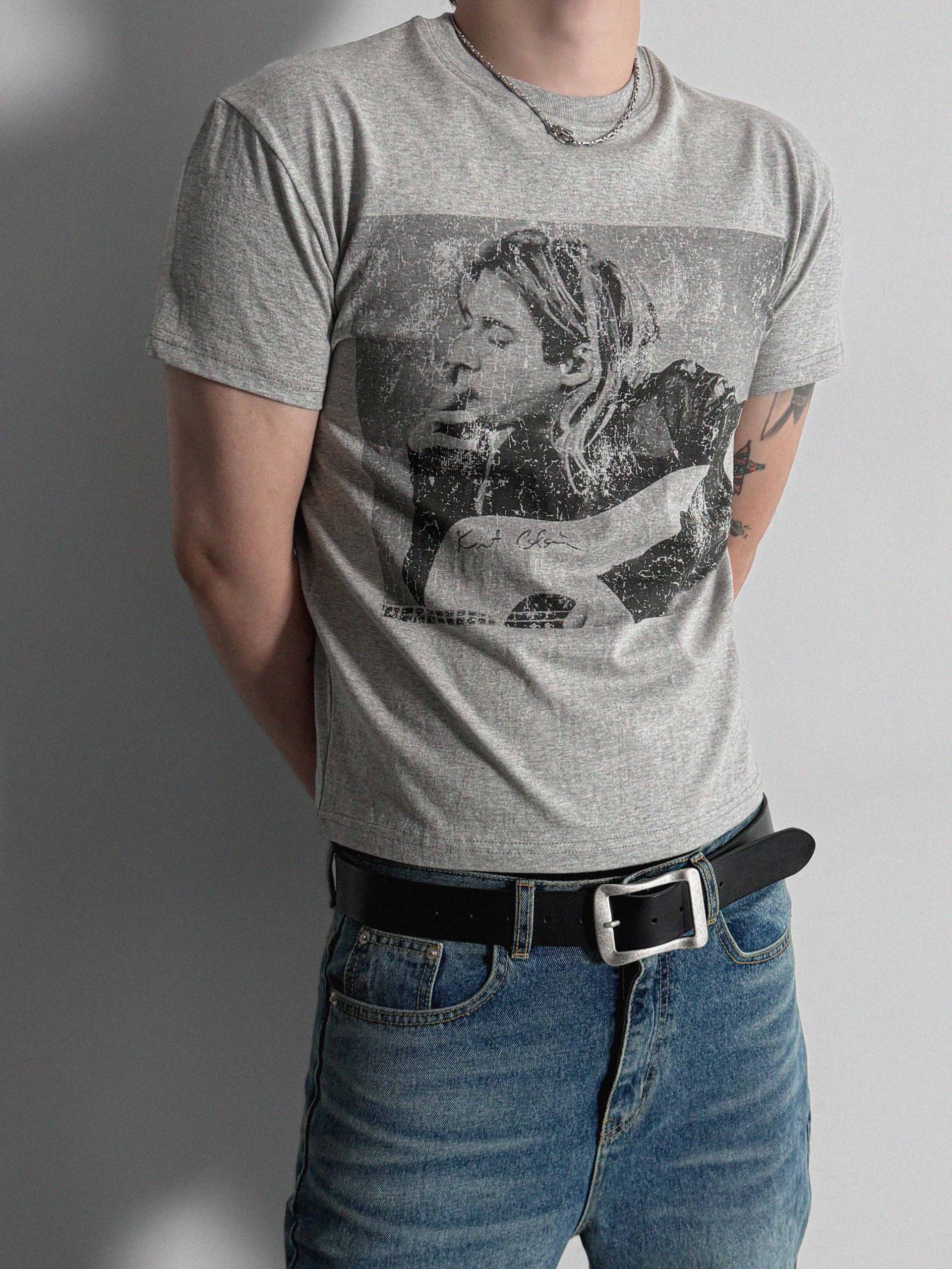 Cut printed muscle half t