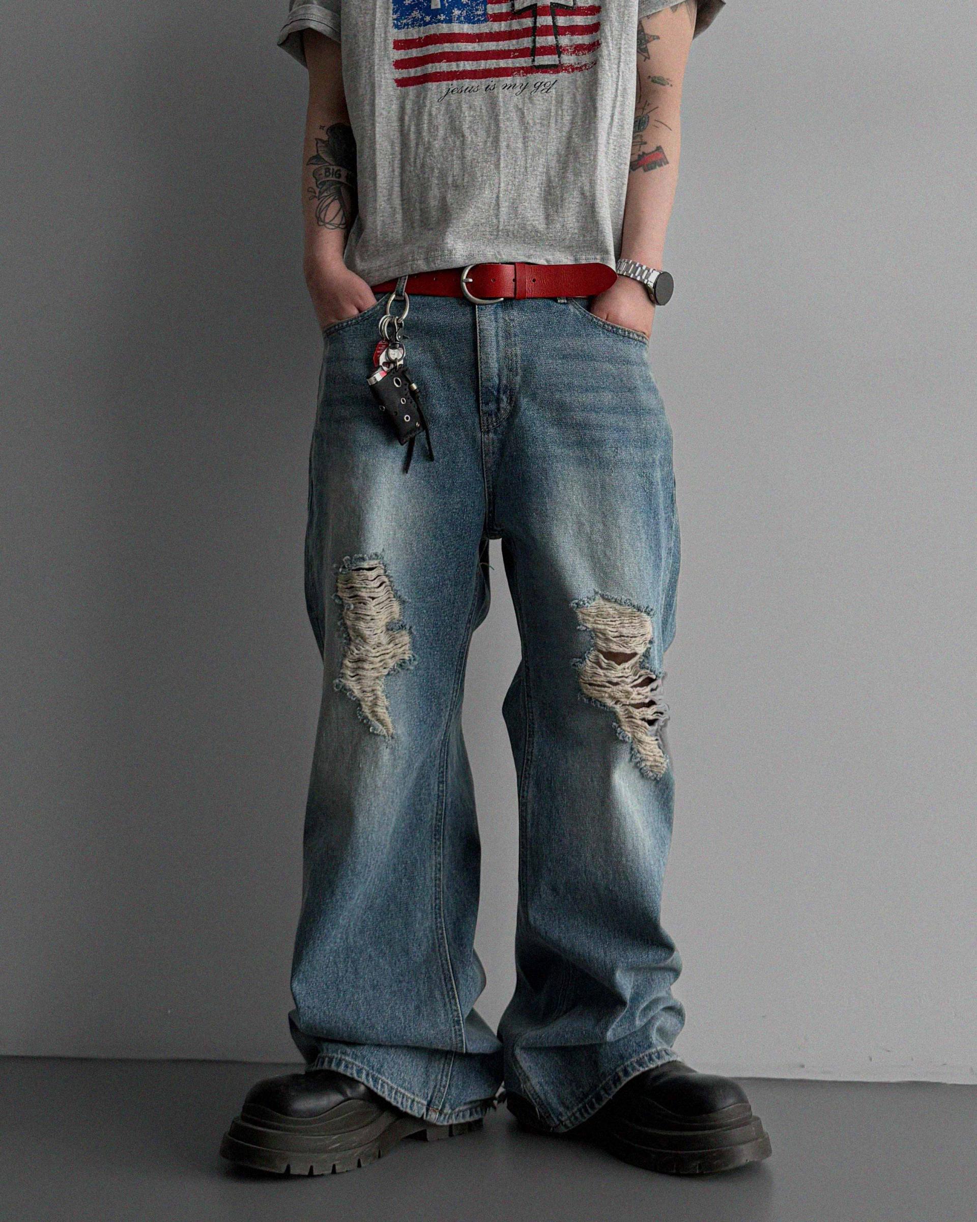 Destroyed flare denim pants
