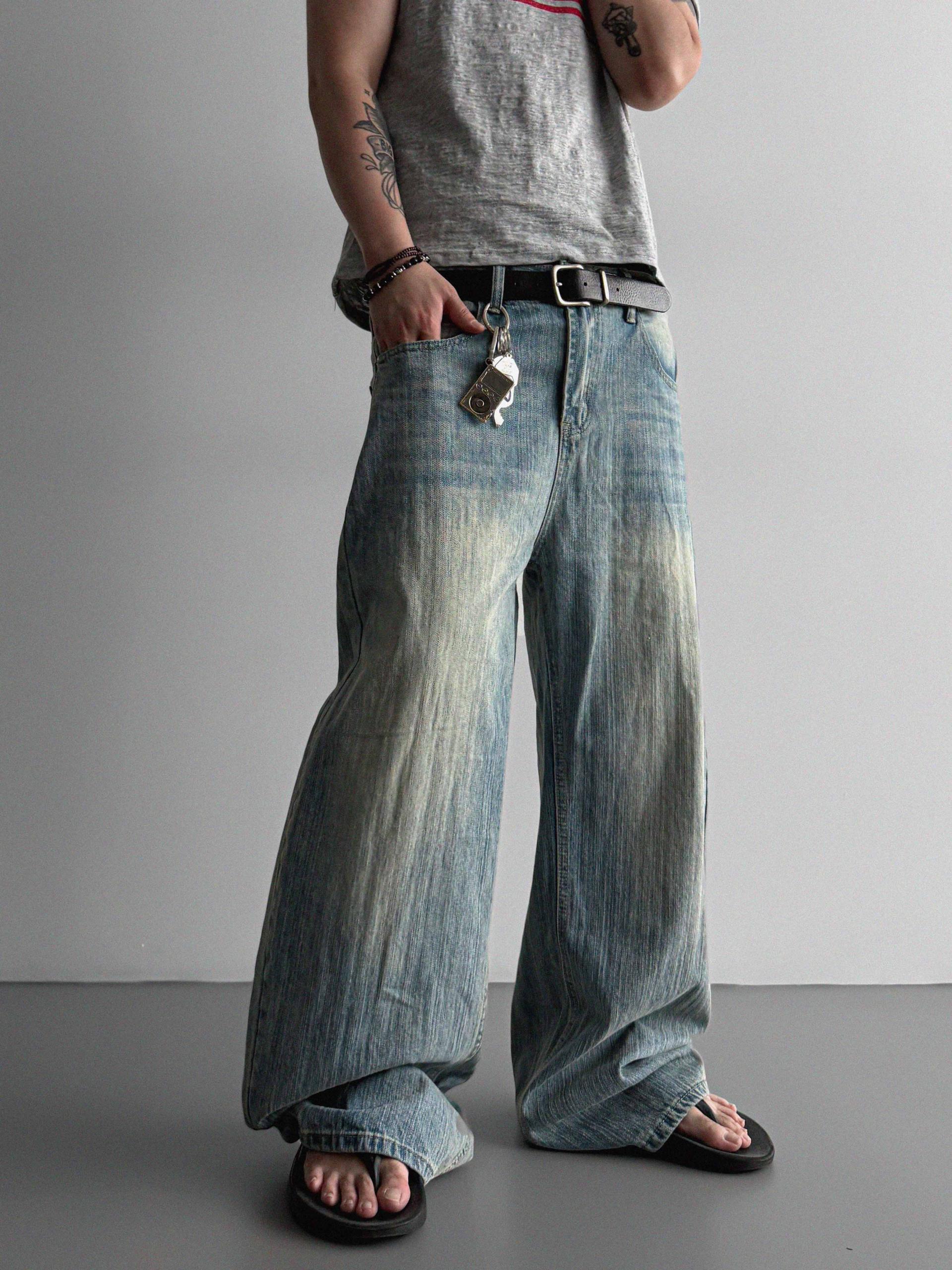 Striped washed curved denim pants