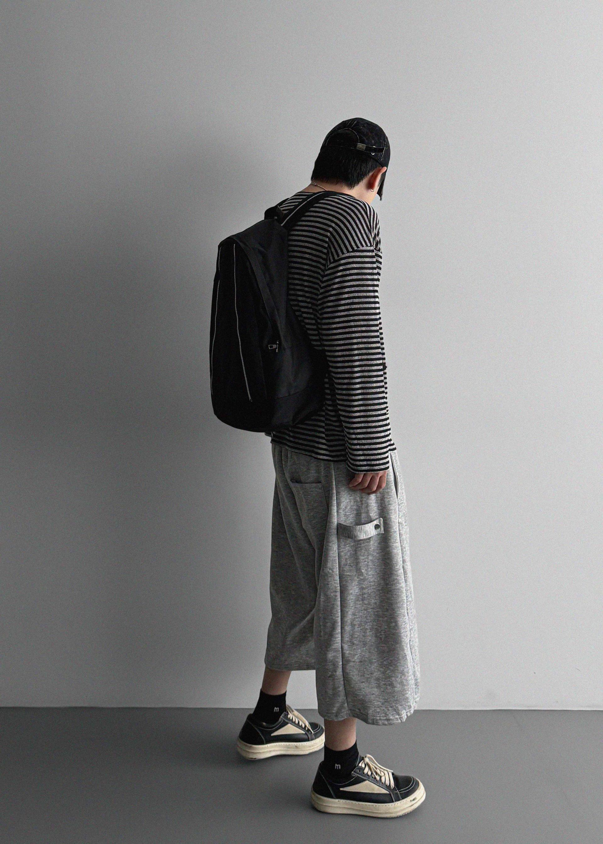 Side snap bermuda sweat pants