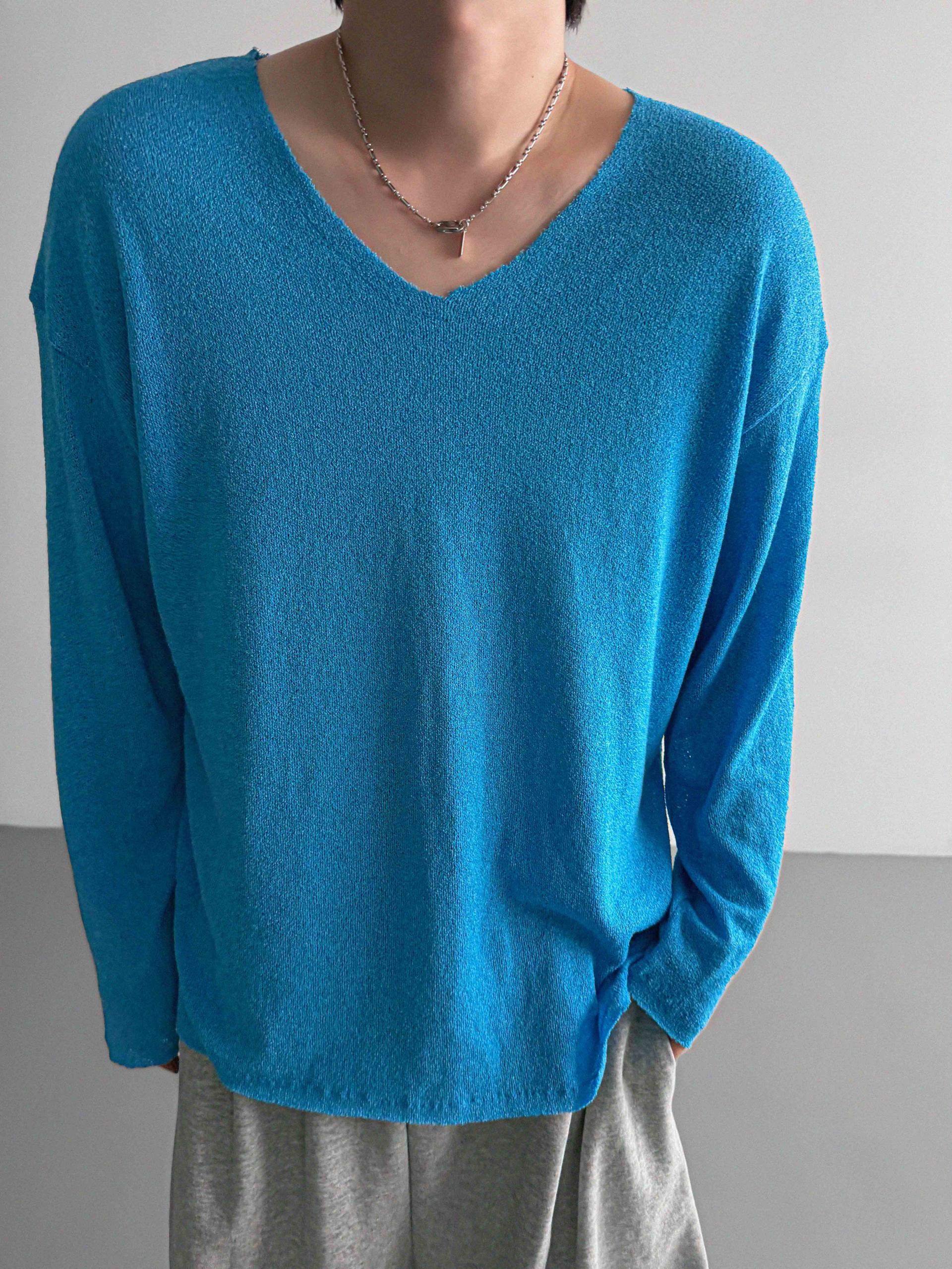 Linen v neck cut out knit