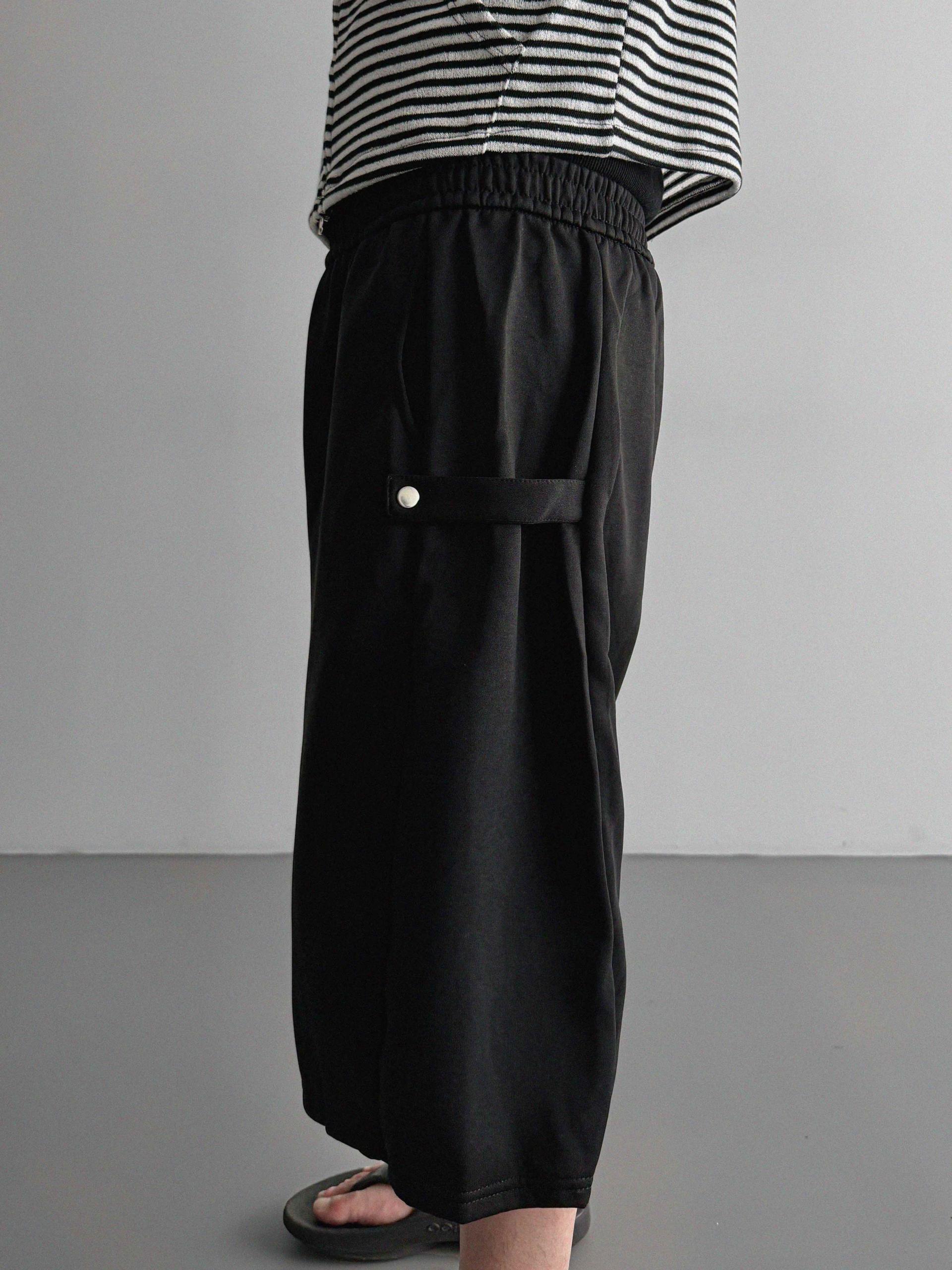 Side snap bermuda sweat pants