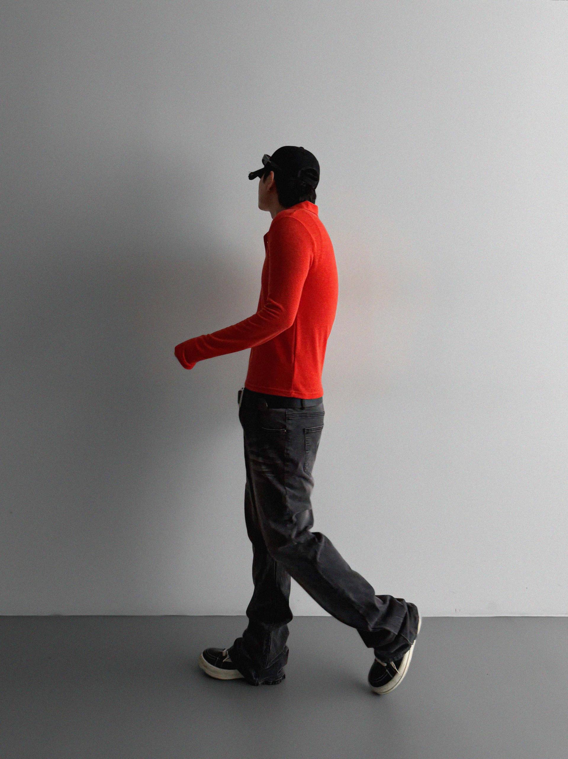 Slack sagging flare black jean