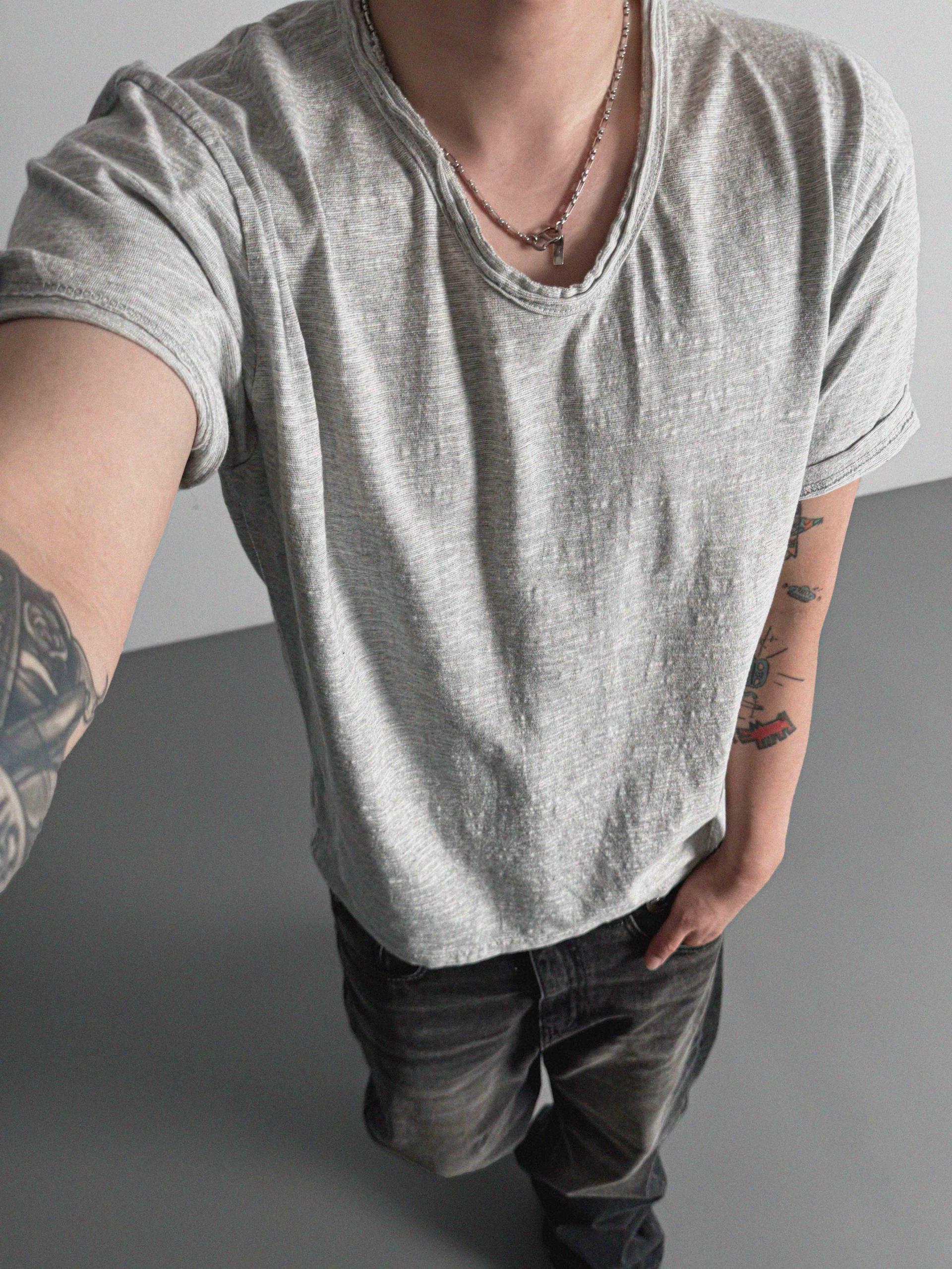 Slab cut u-neck half t