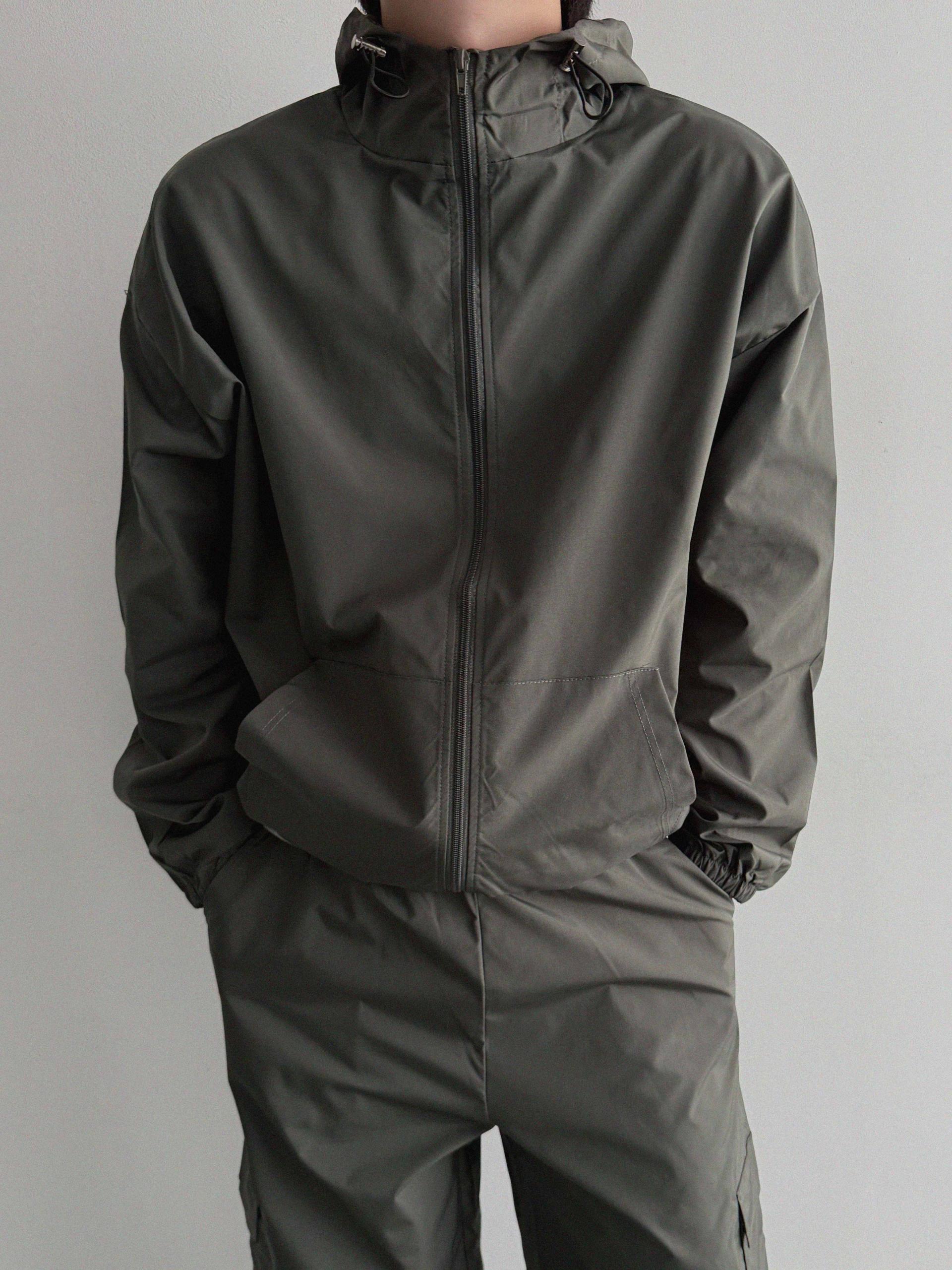 Space set-up [Wind breaker & Cargo pants]