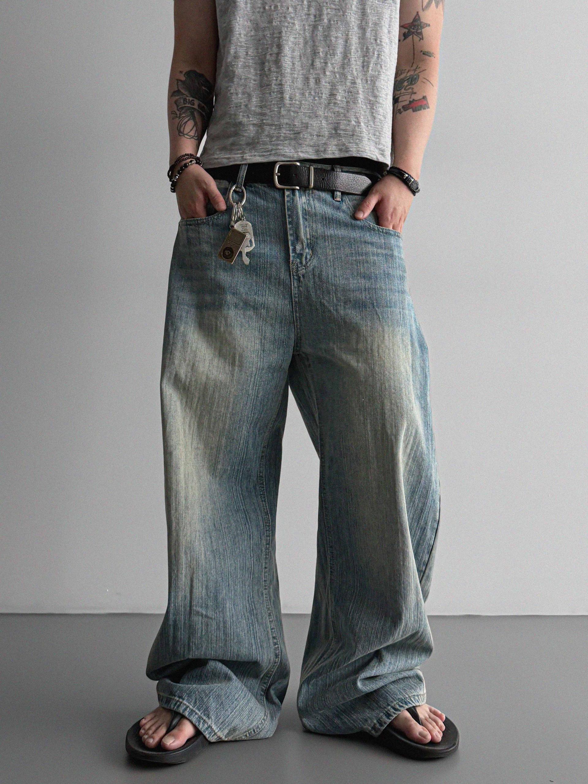 Striped washed curved denim pants