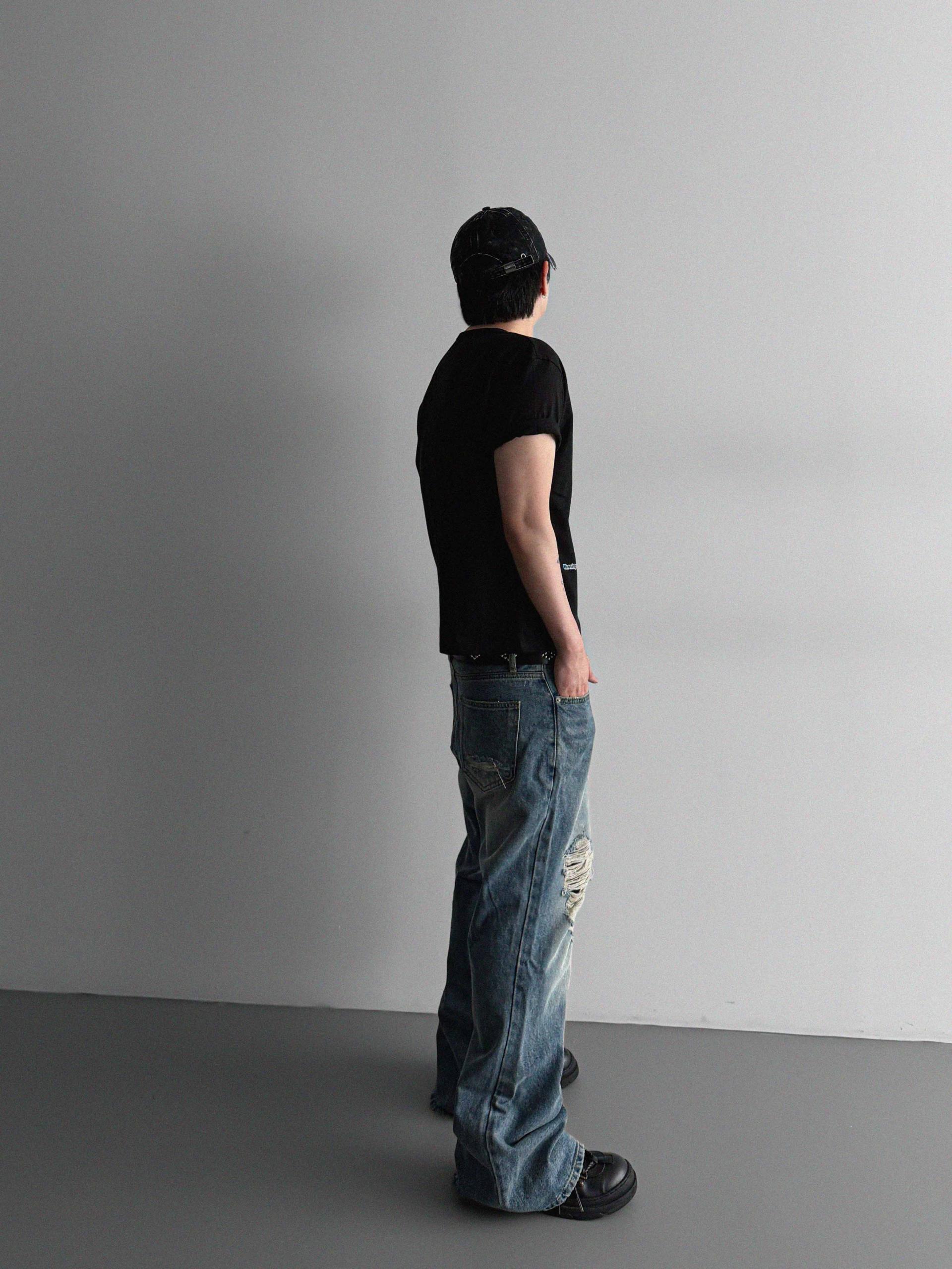 Broken crop half t