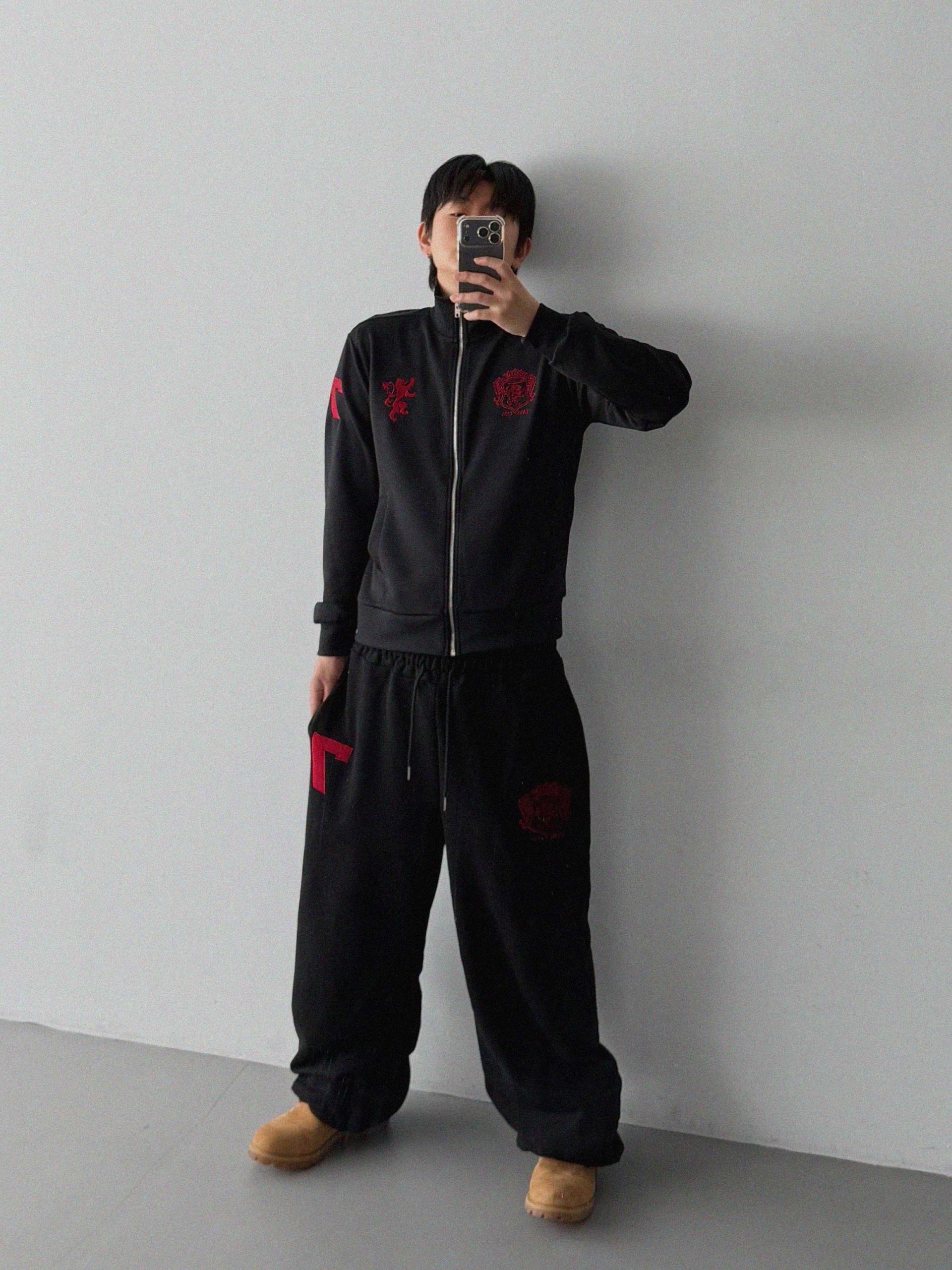Cor embroidered sweatpants