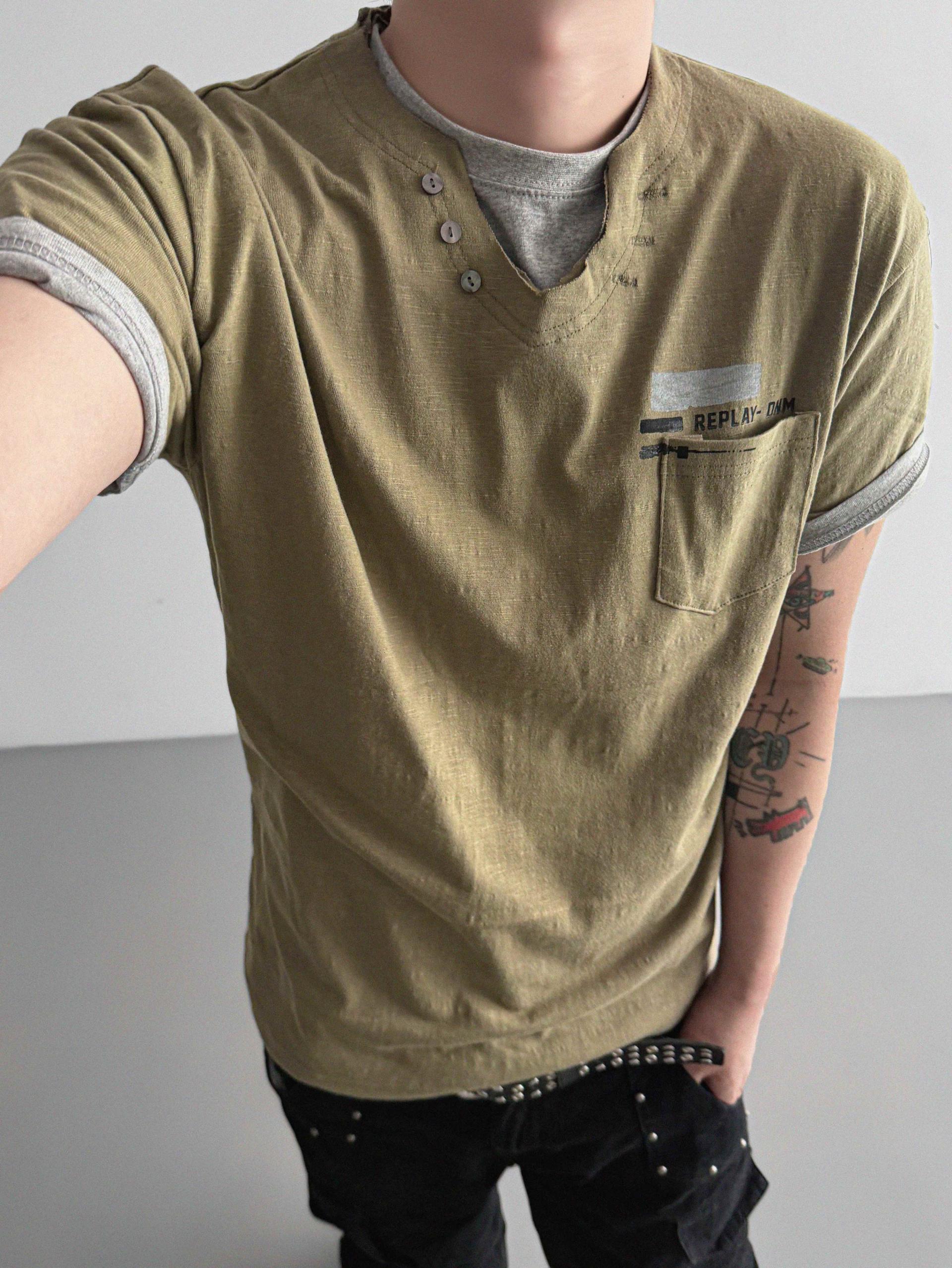 Smith cutoff v-neck half t