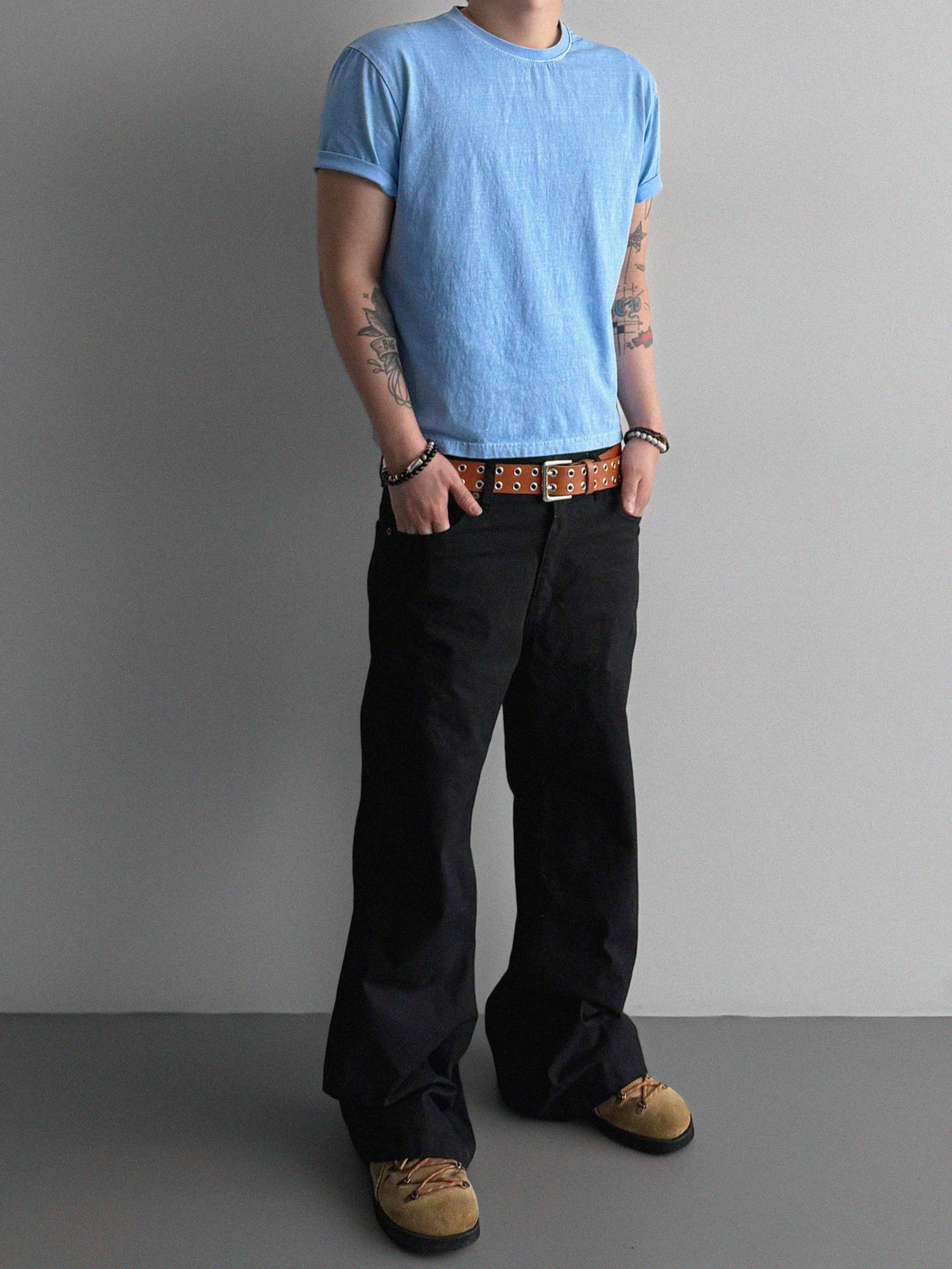 Fade pigment crop half t